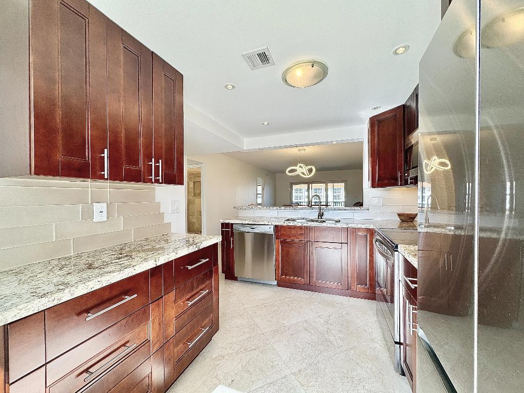 2871 N Ocean Boulevard D410