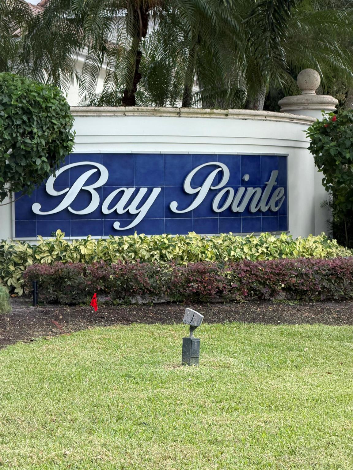 BAY POINTE OF UNIVERSITY - Residential