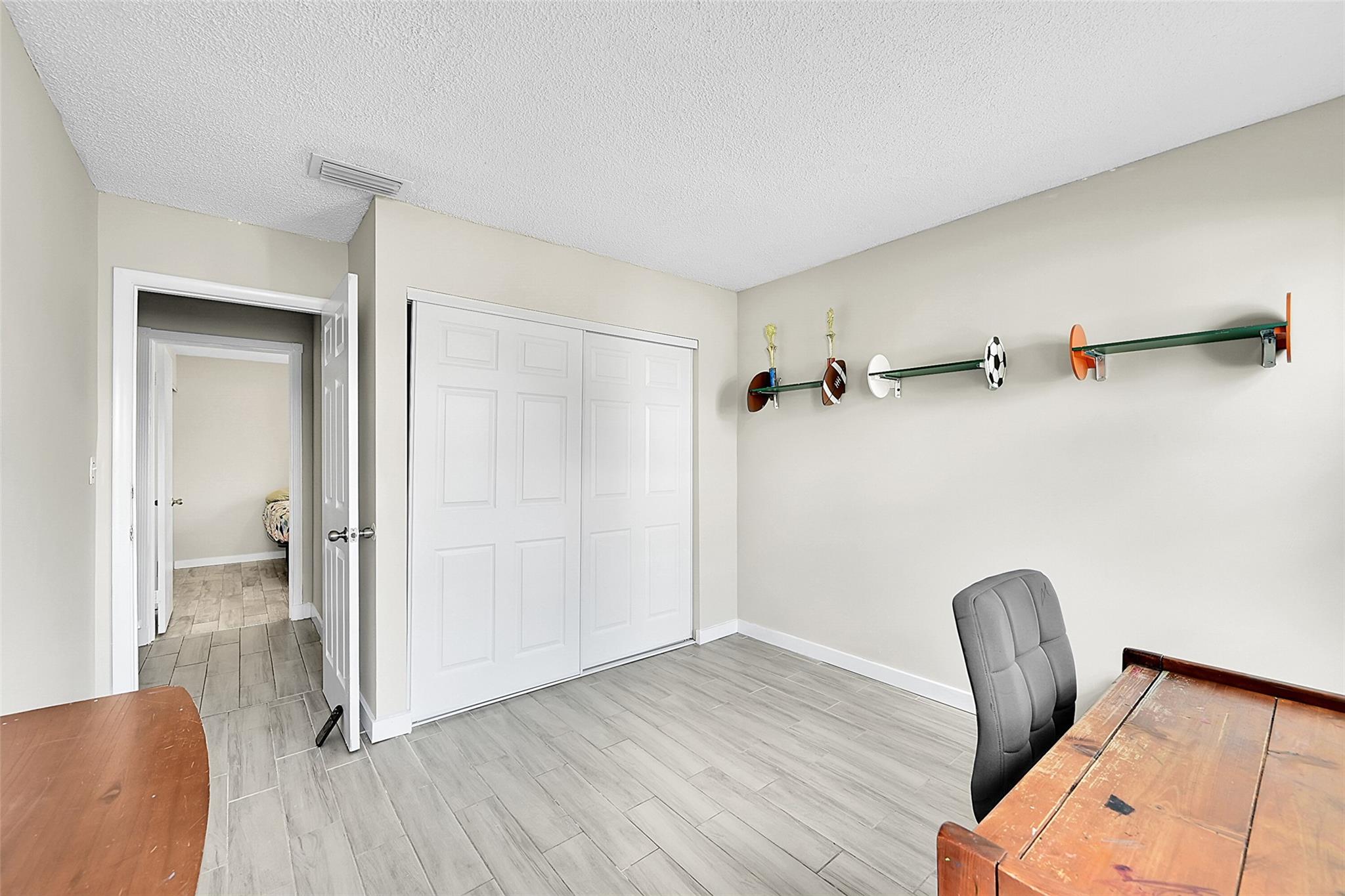 SPRINGTREE LAKES - Residential