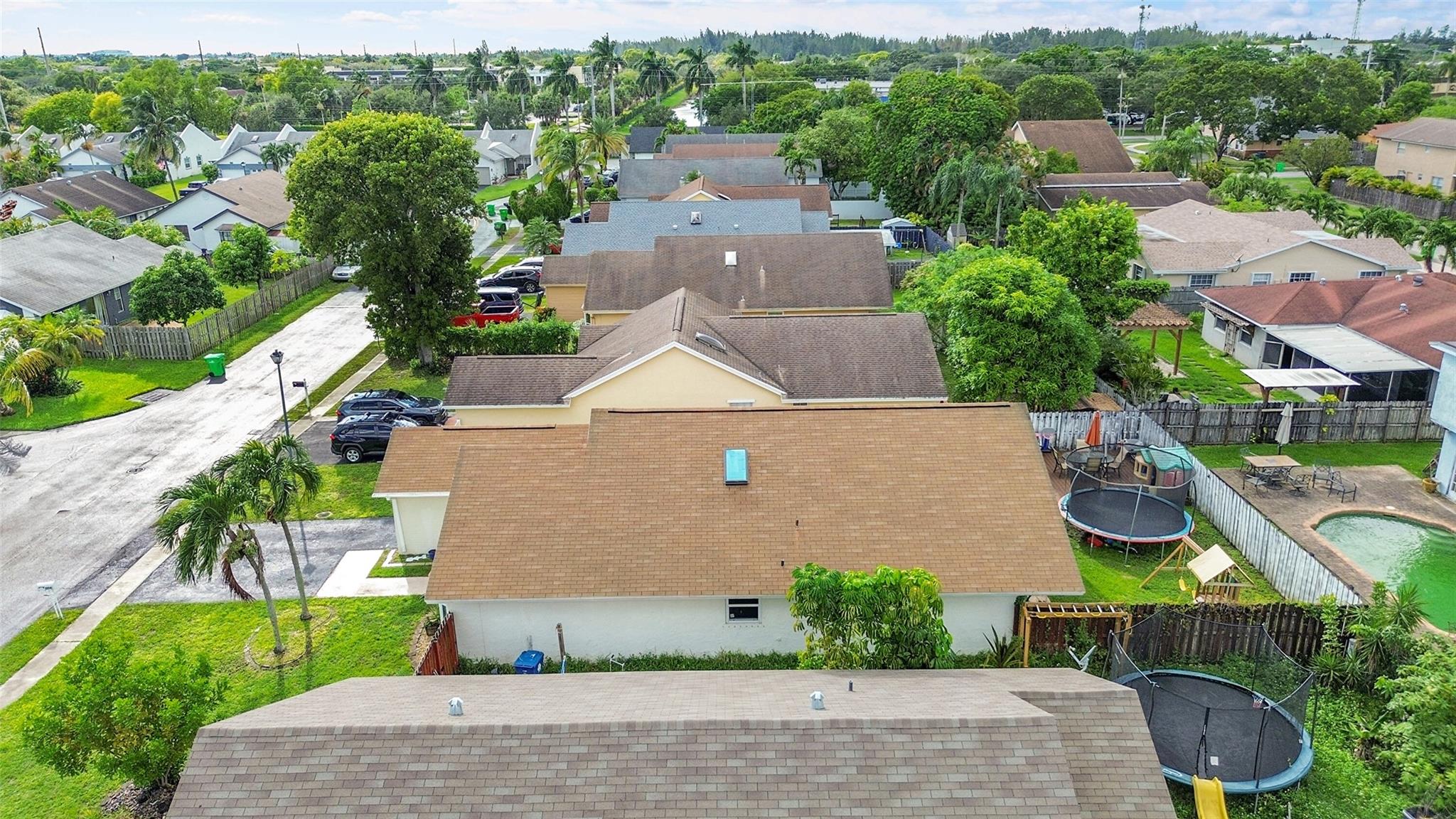 SPRINGTREE LAKES - Residential