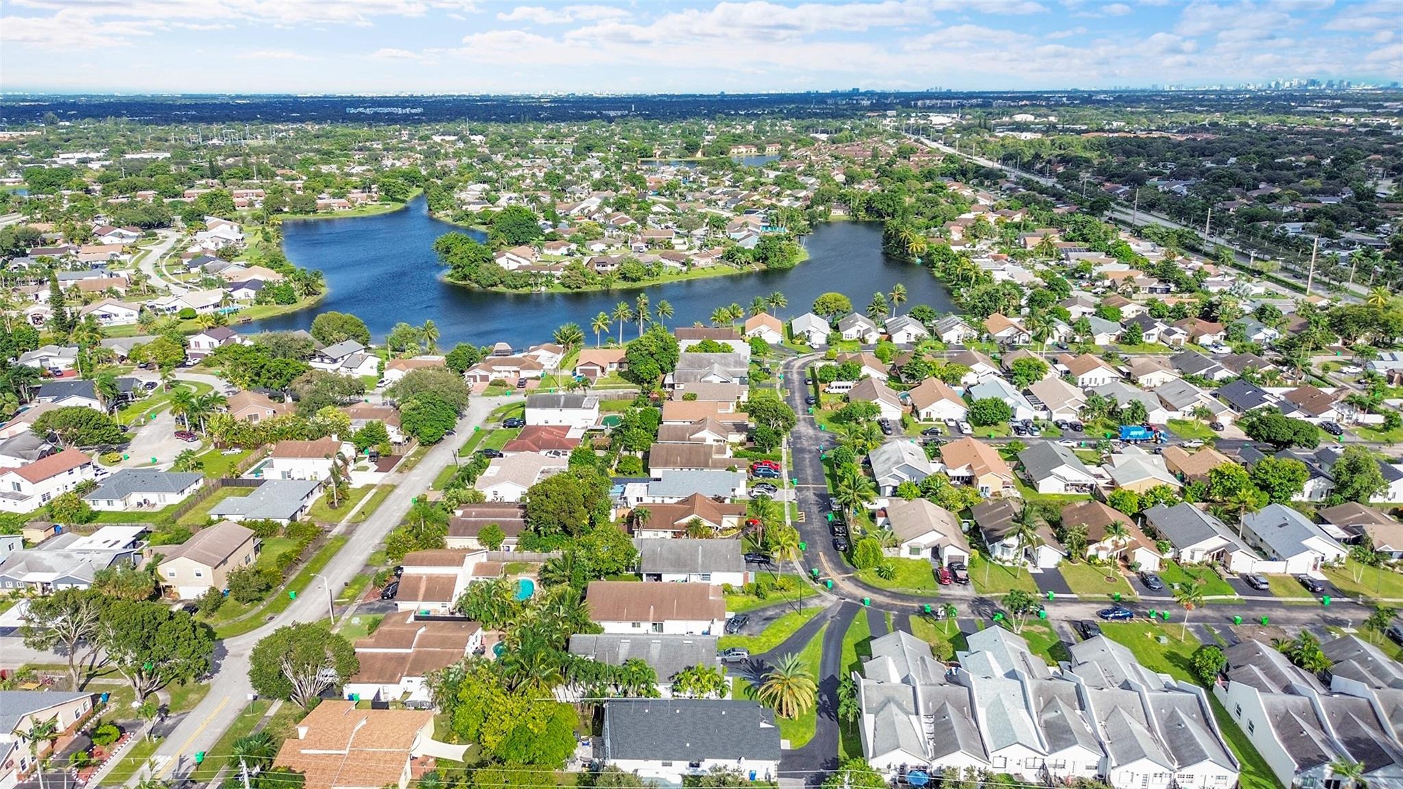 SPRINGTREE LAKES - Residential