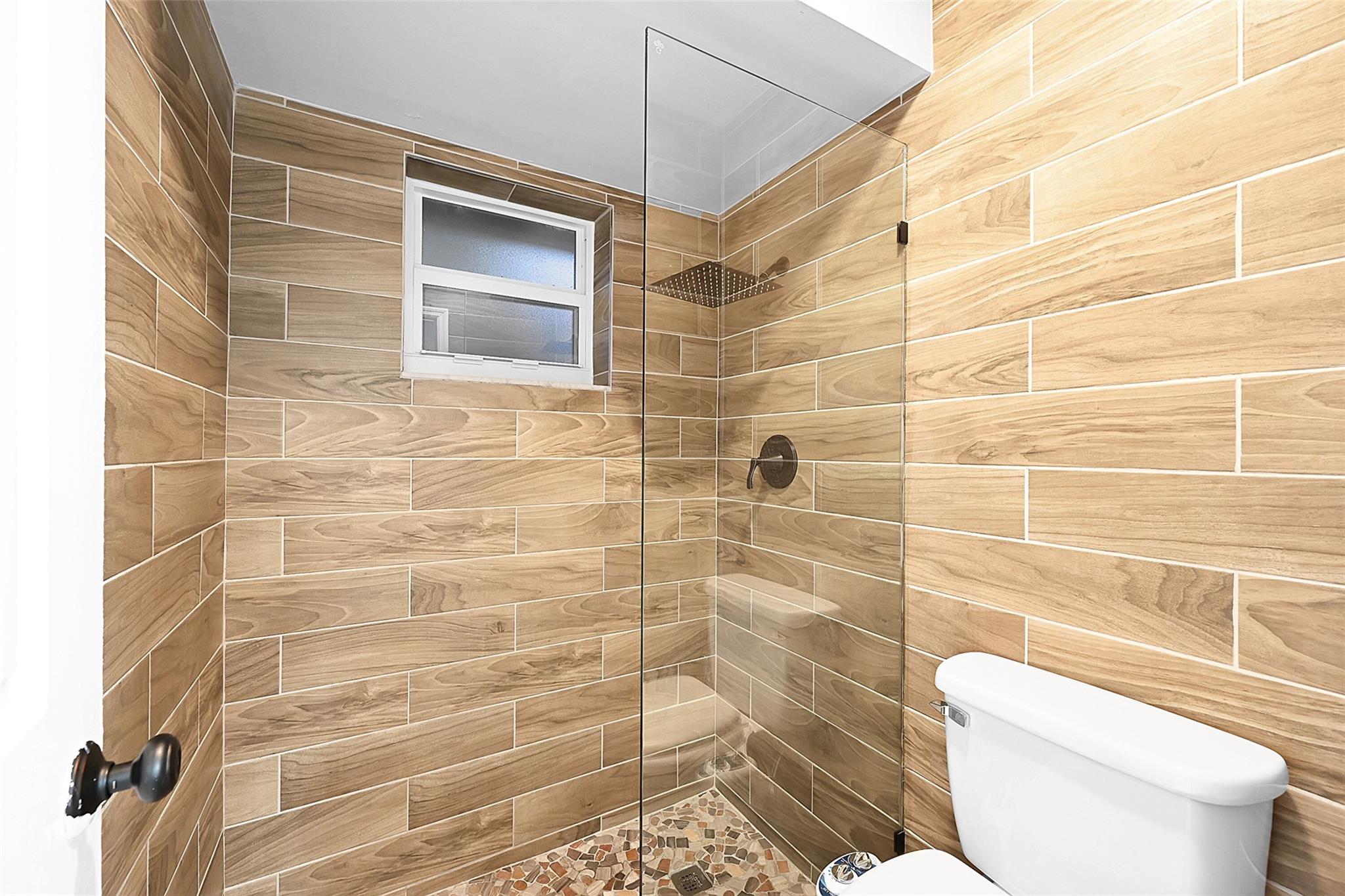 SPRINGTREE LAKES - Residential