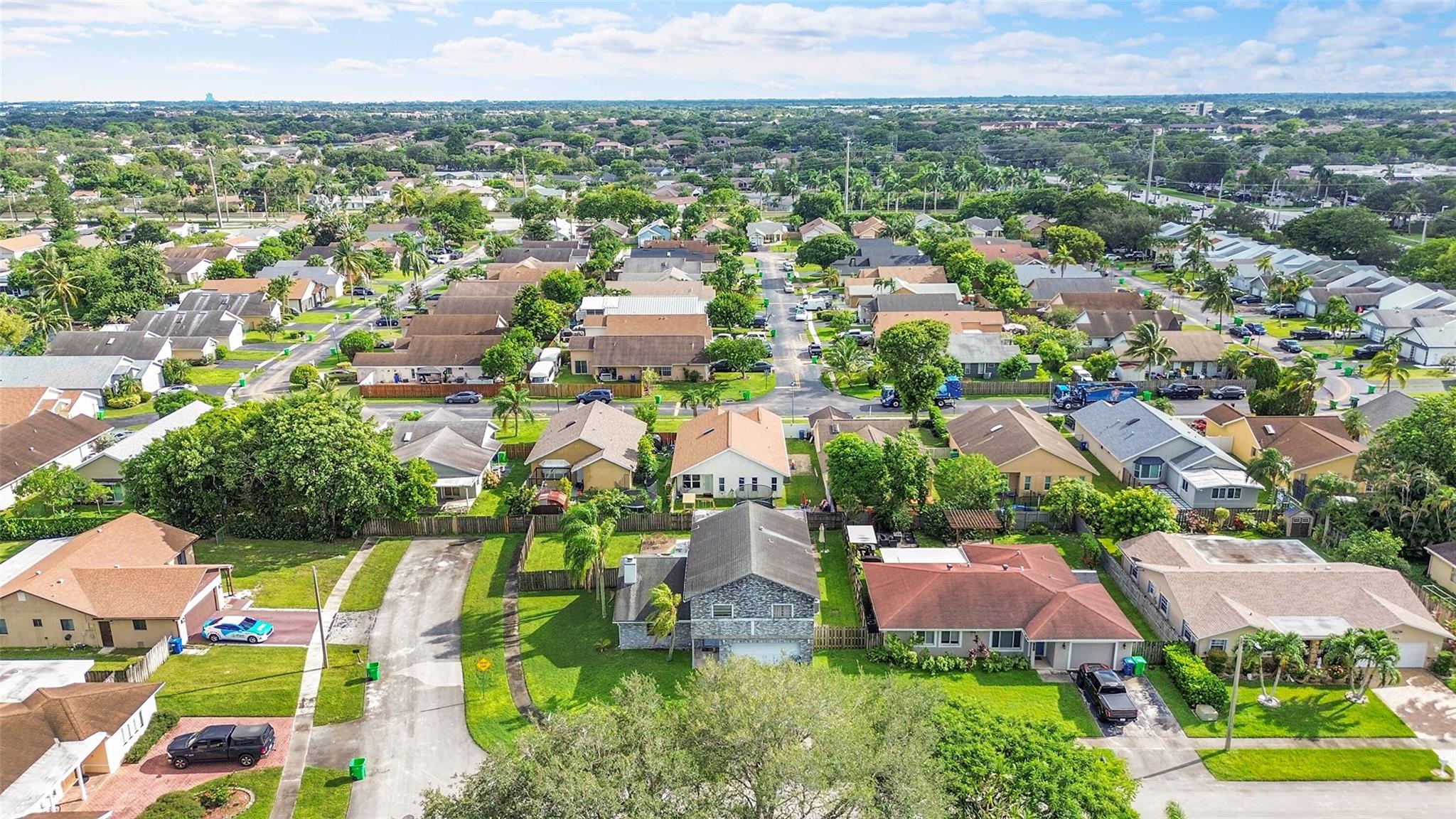 SPRINGTREE LAKES - Residential