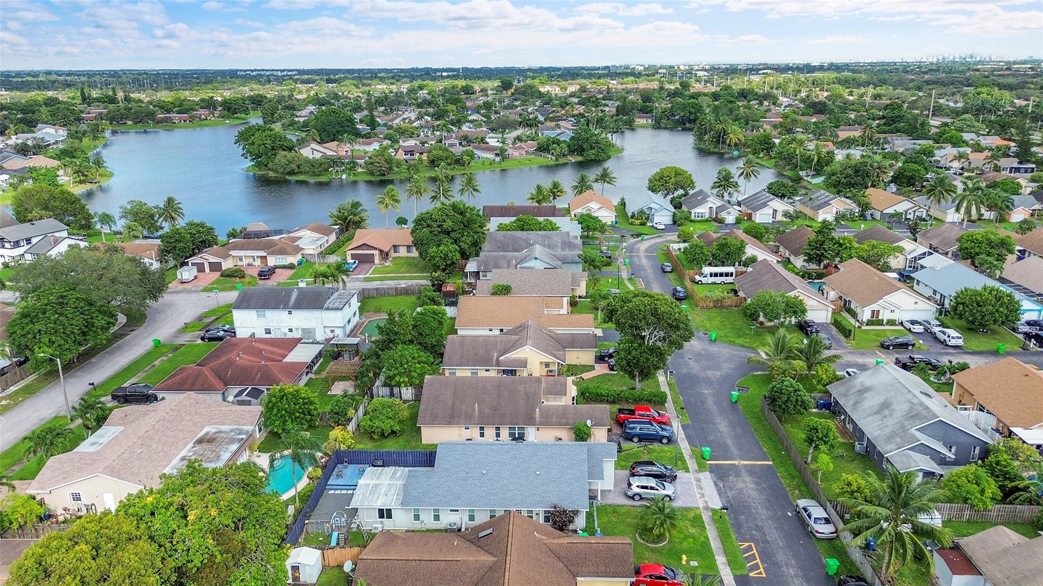 SPRINGTREE LAKES - Residential