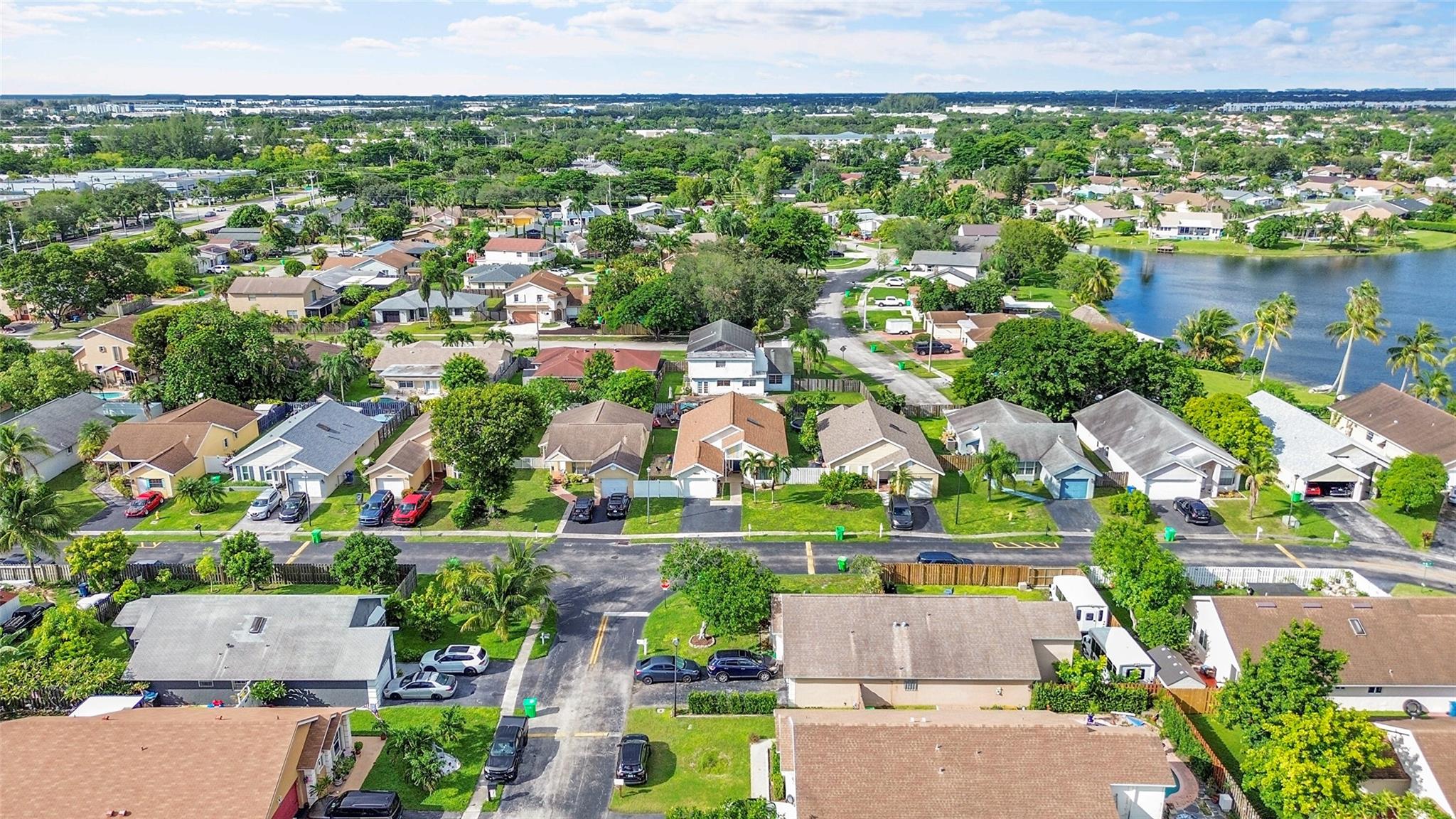 SPRINGTREE LAKES - Residential