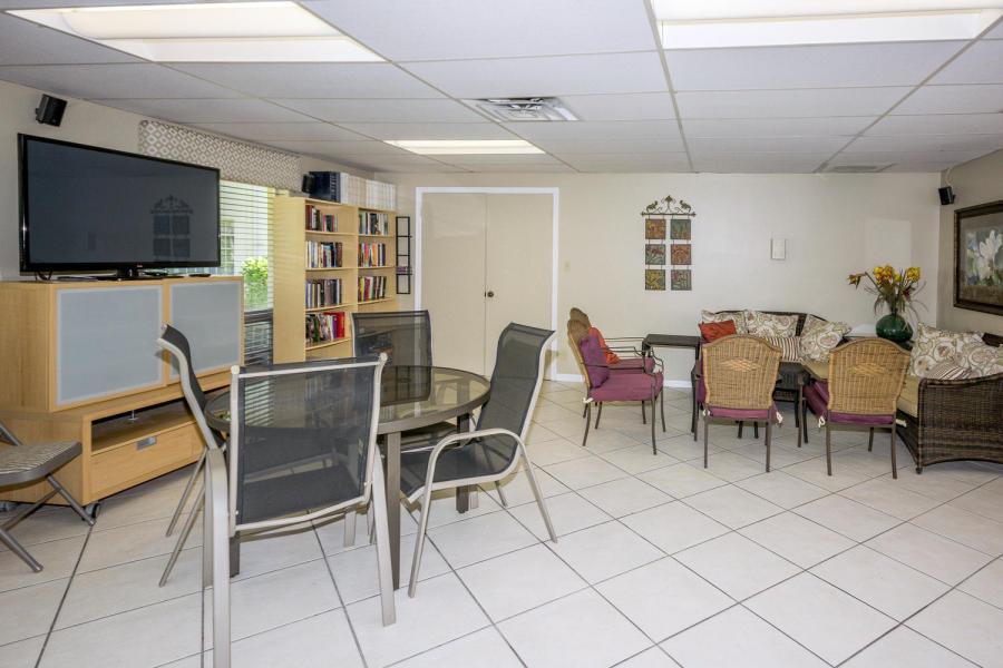 TIERRA DEL SOL CONDO - Residential