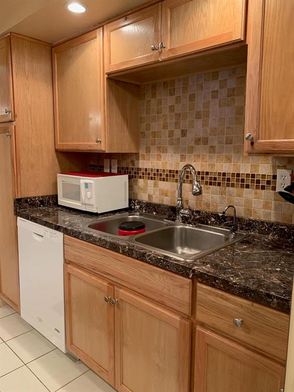 TIERRA DEL SOL CONDO - Residential