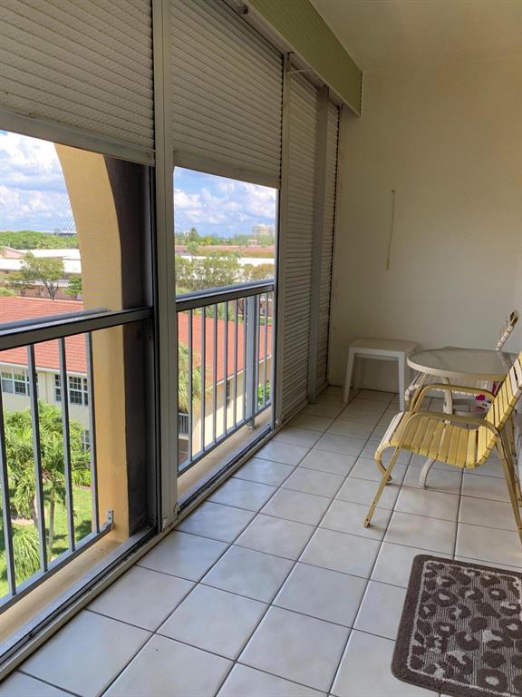 TIERRA DEL SOL CONDO - Residential