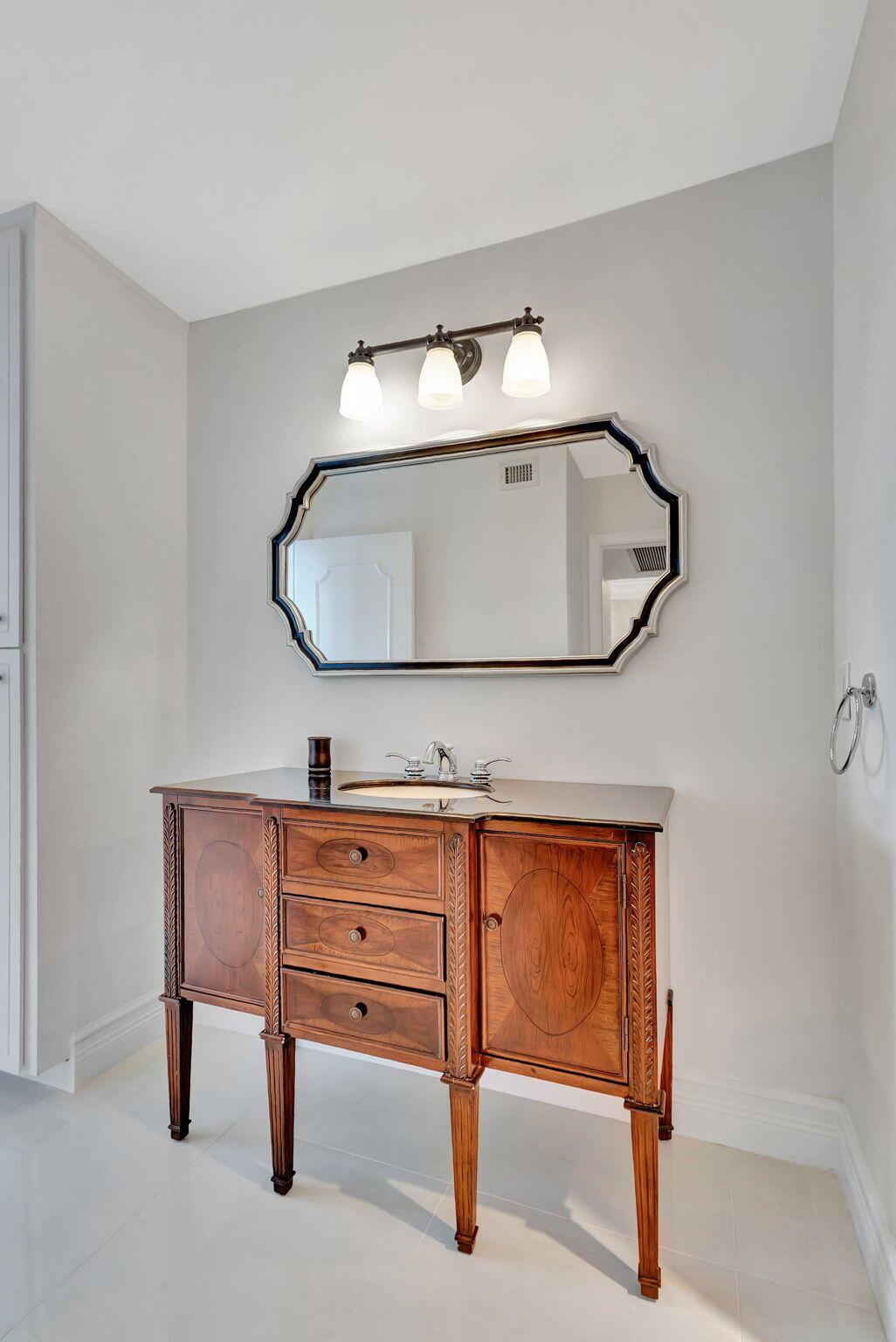 EASTPOINTE CONDO - Residential