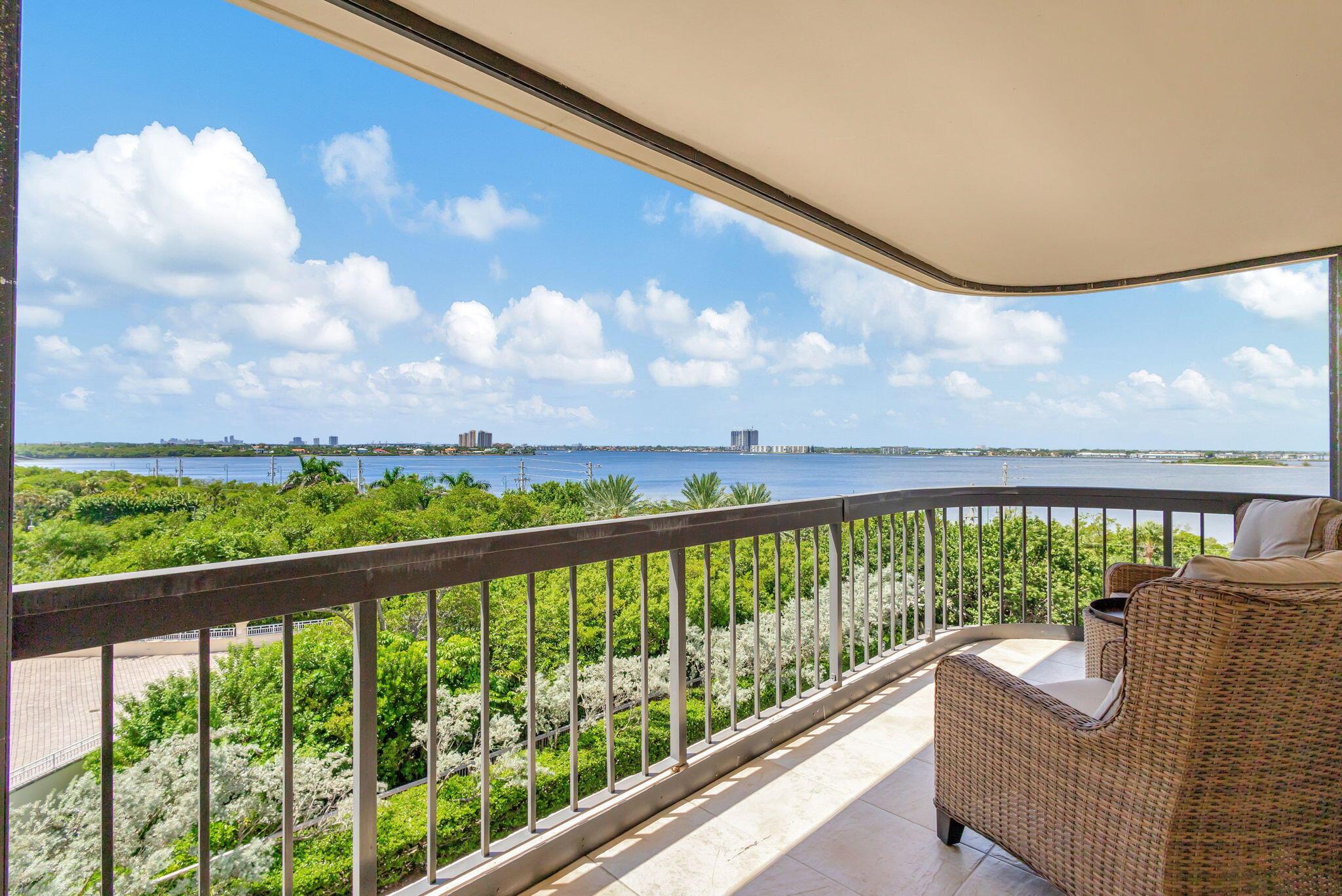 EASTPOINTE CONDO - Residential