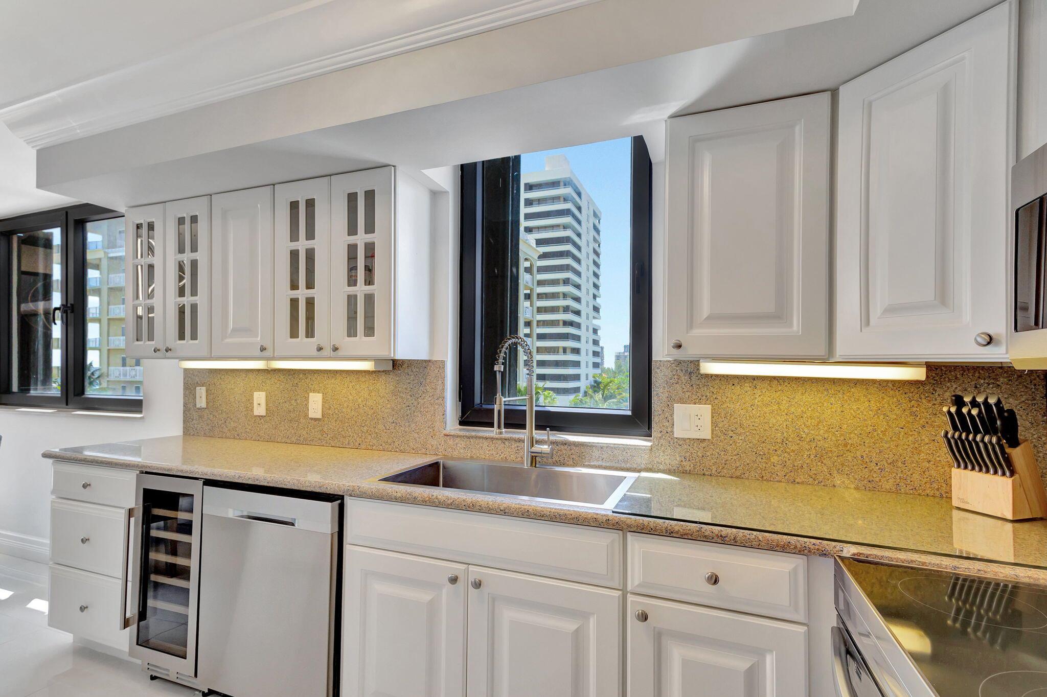 EASTPOINTE CONDO - Residential