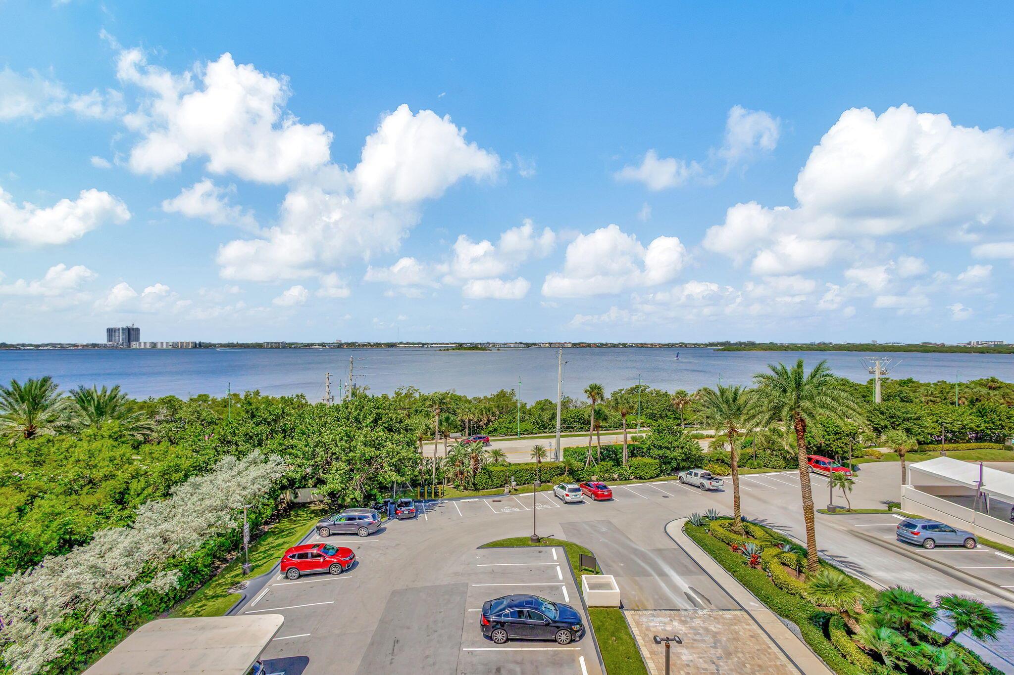 EASTPOINTE CONDO - Residential