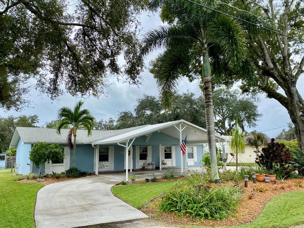 Photo of 1301 W 1st Street, Fort Pierce, FL 34982 (MLS # R10757647)