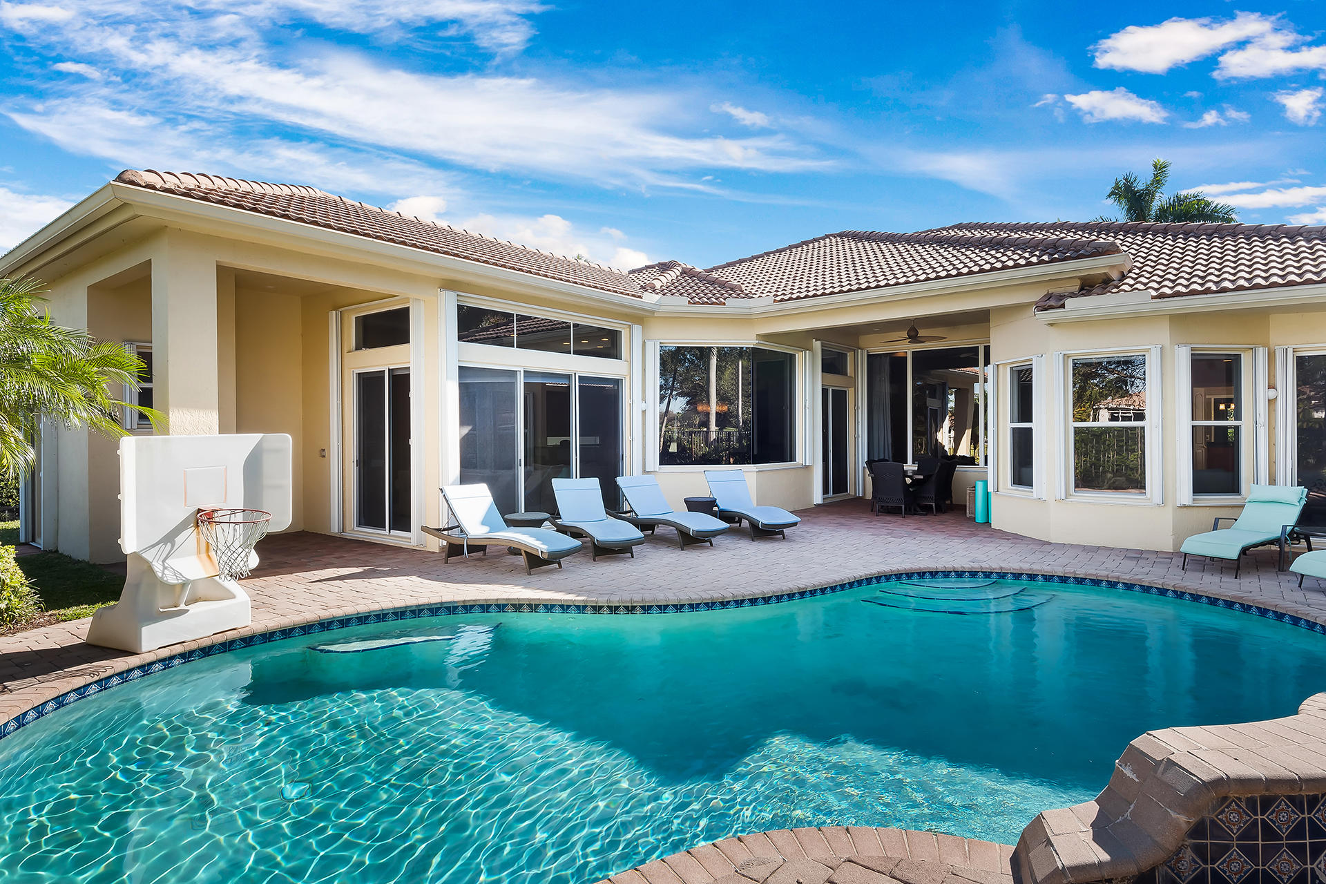 Mizner Country Club - Residential