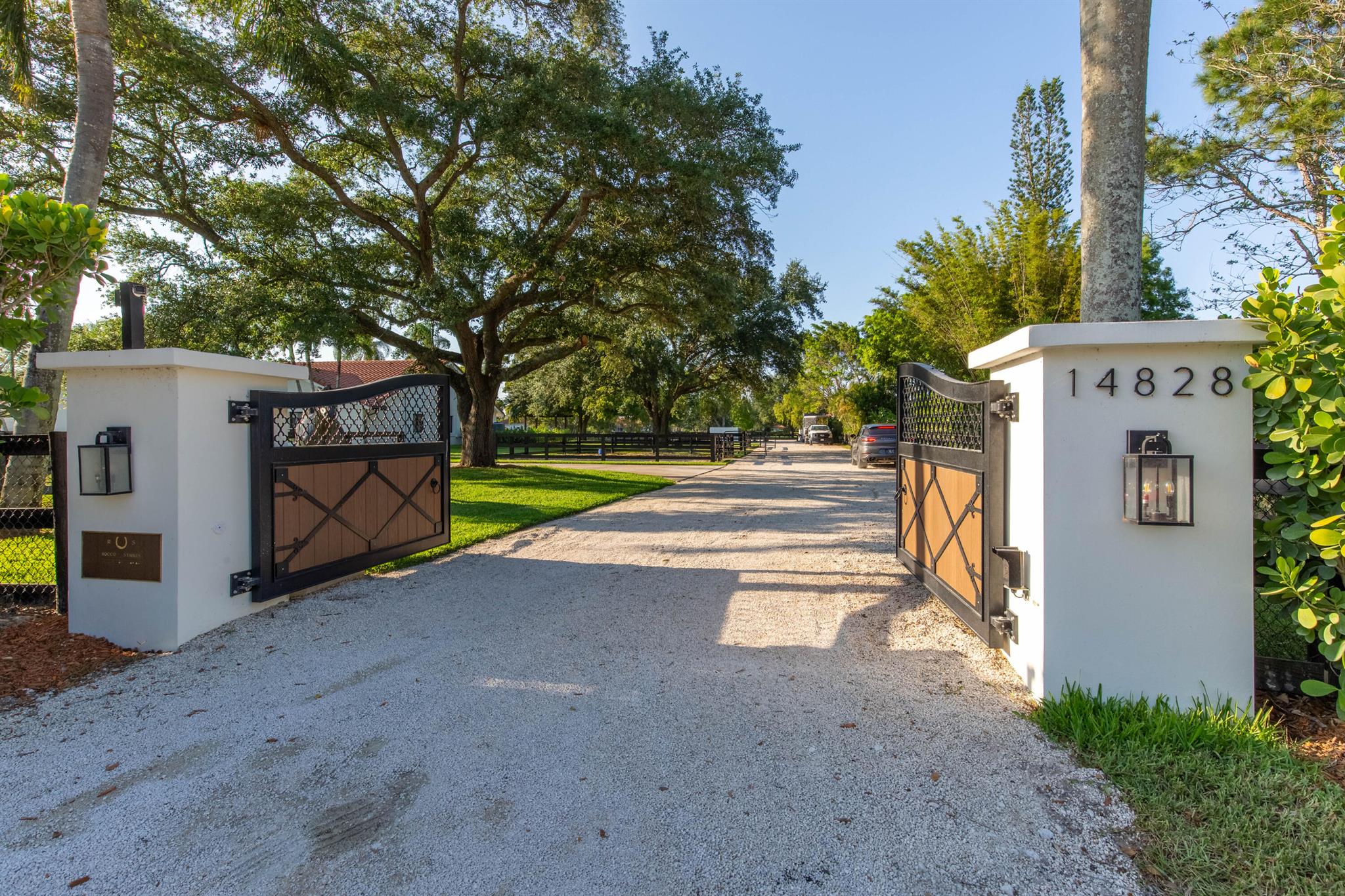 14828 Rolling Rock Place, Wellington, FL, 33414/$232,500 2 14828 Rolling Rock Place