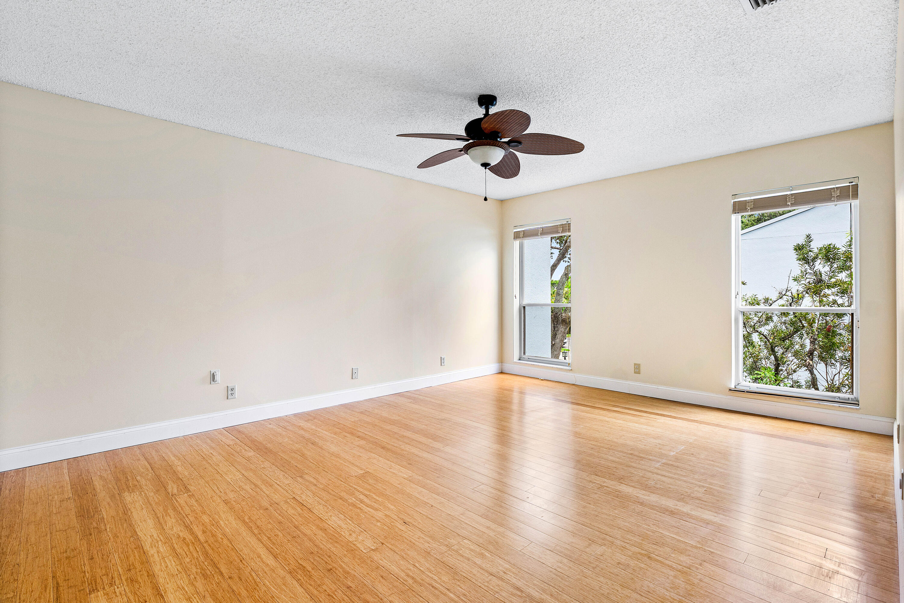 LAKES OF WOODHAVEN I AND II CONDO - Residential