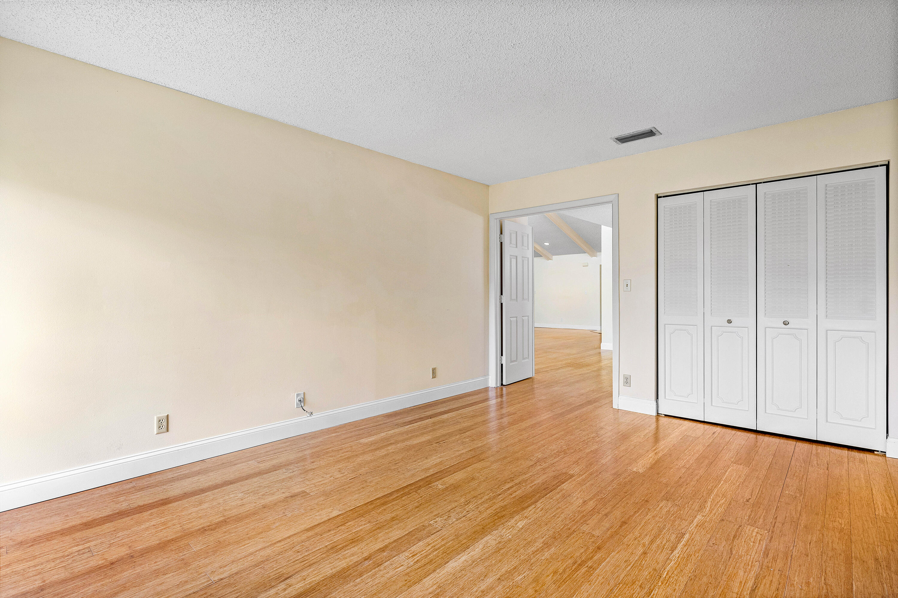 LAKES OF WOODHAVEN I AND II CONDO - Residential