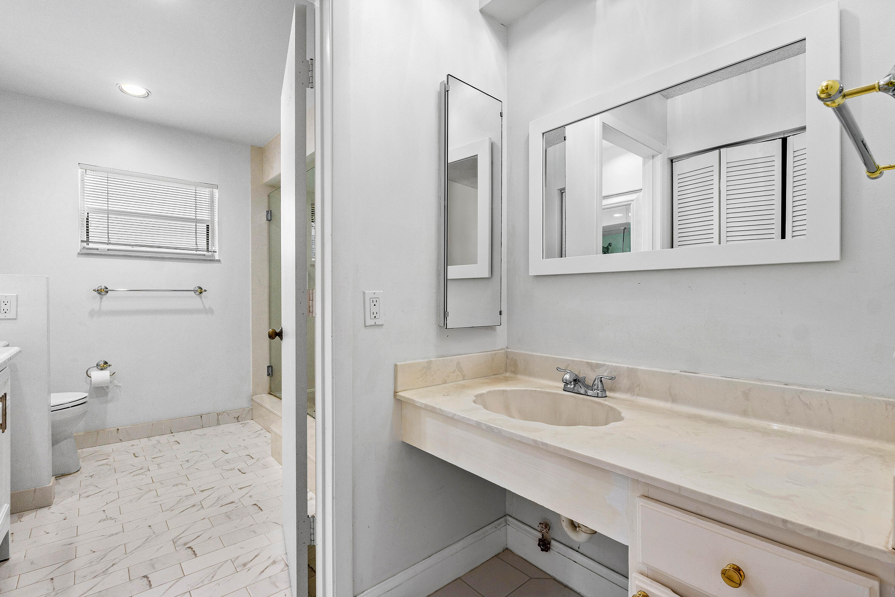 LAKES OF WOODHAVEN I AND II CONDO - Residential