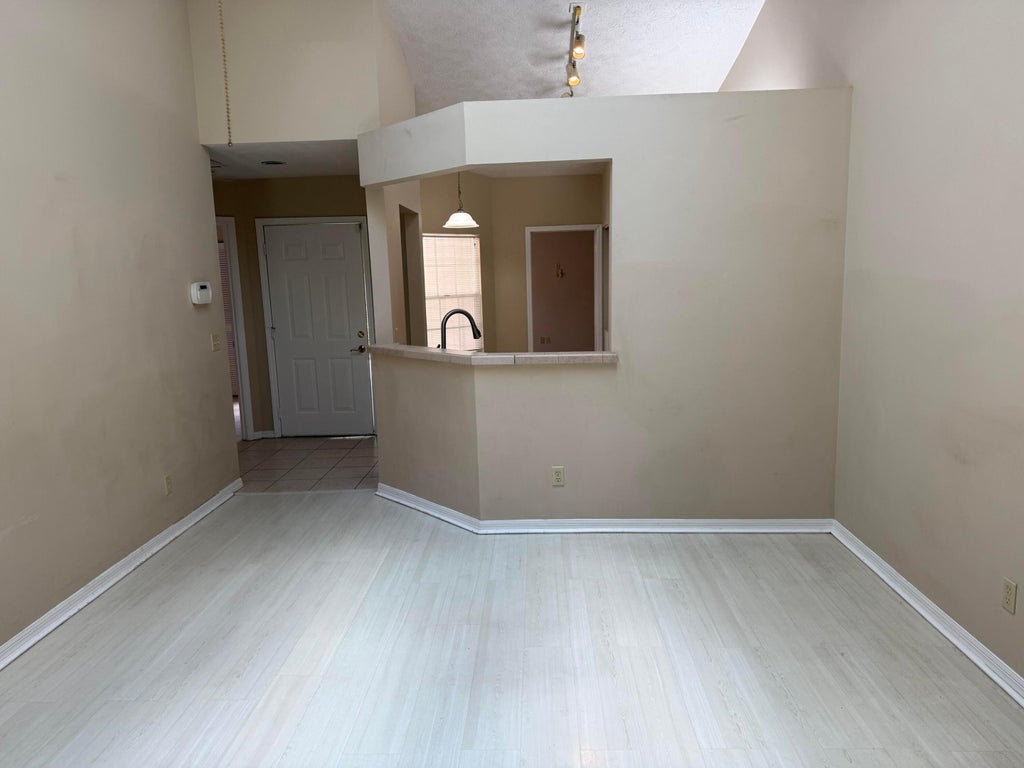 Photo of 1927 SIXTY OAKS Lane, Vero Beach, FL 32966 (MLS # B26066992)