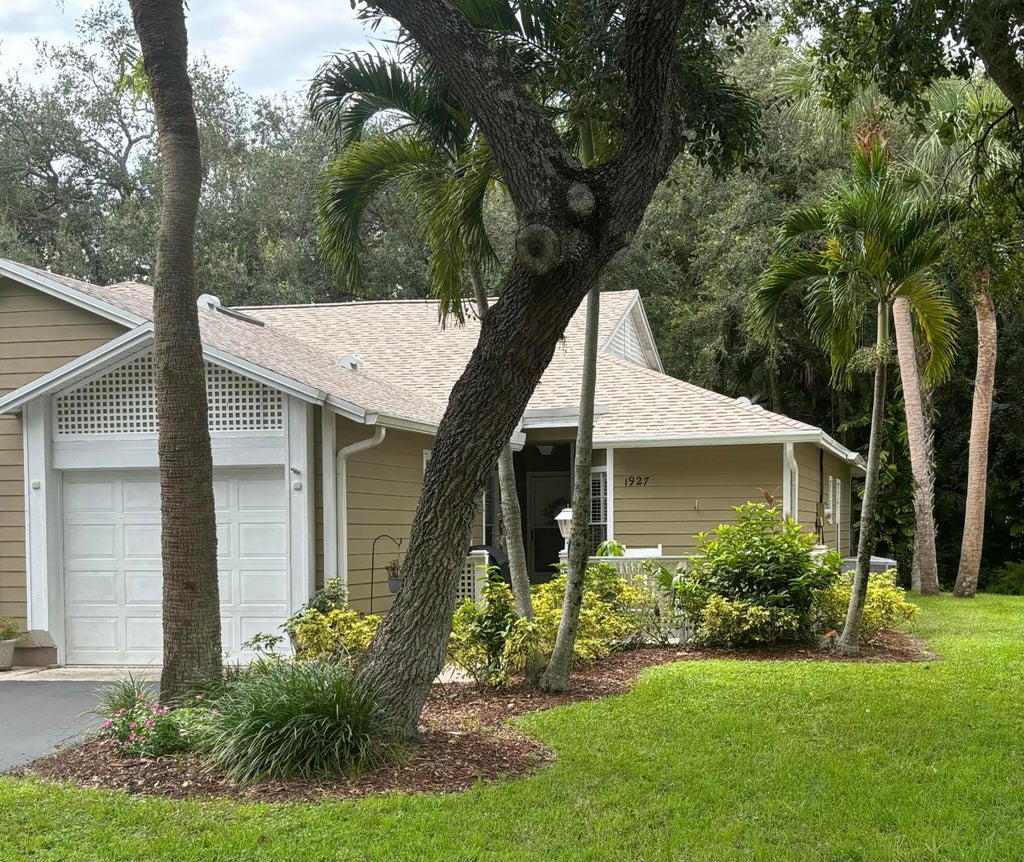 Photo of 1927 SIXTY OAKS Lane, Vero Beach, FL 32966 (MLS # B26066992)