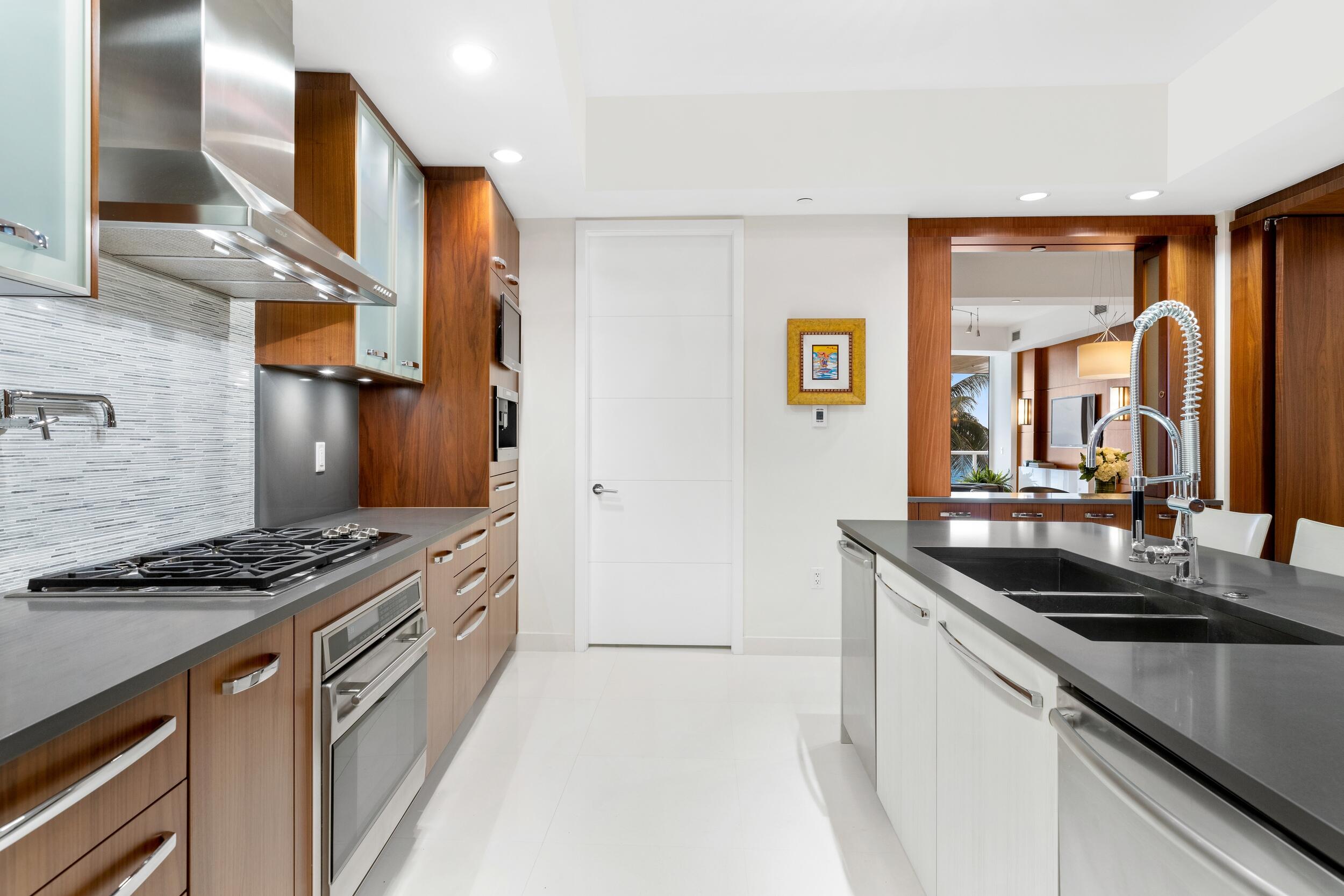 ONE THOUSAND OCEAN - Residential