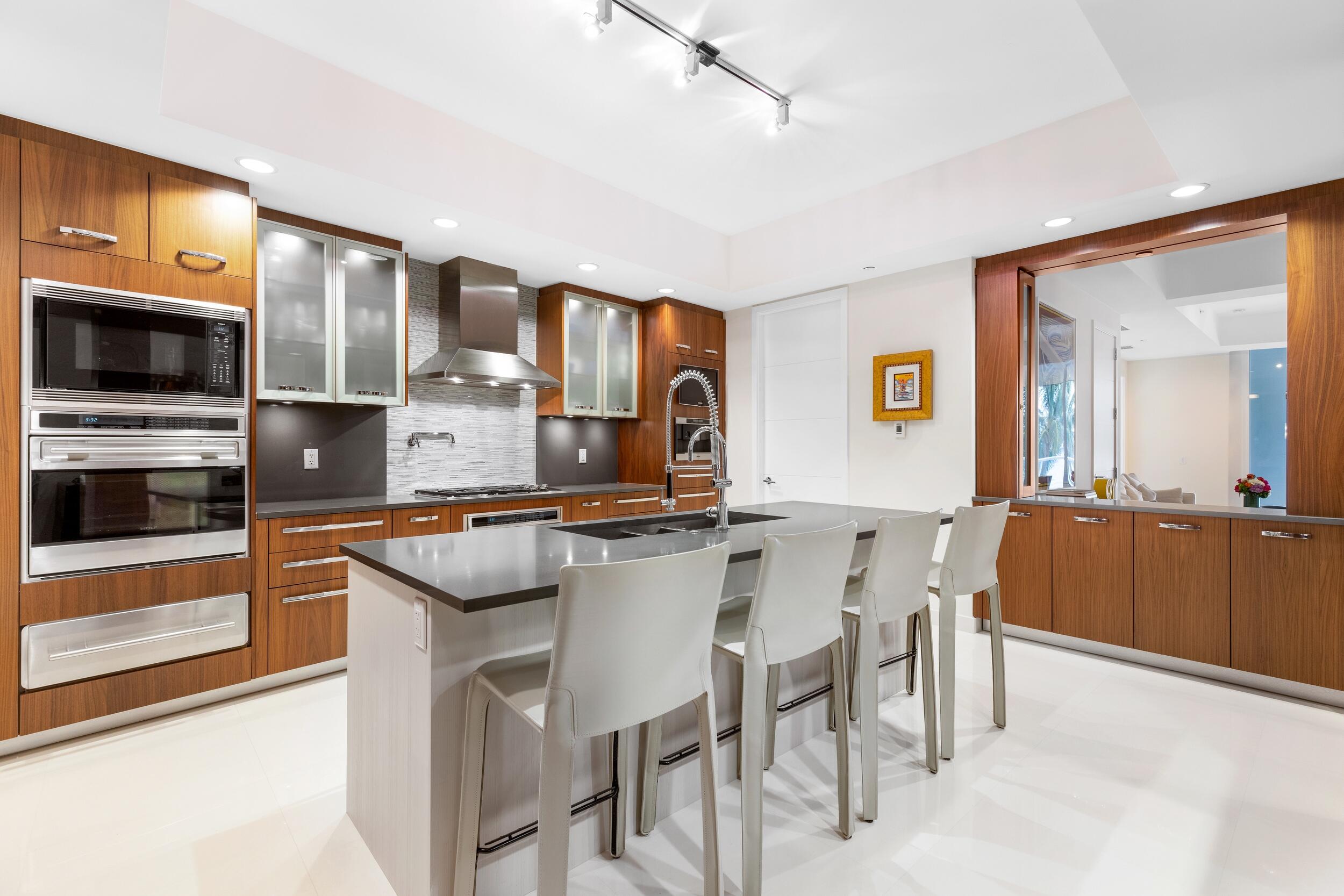 ONE THOUSAND OCEAN - Residential