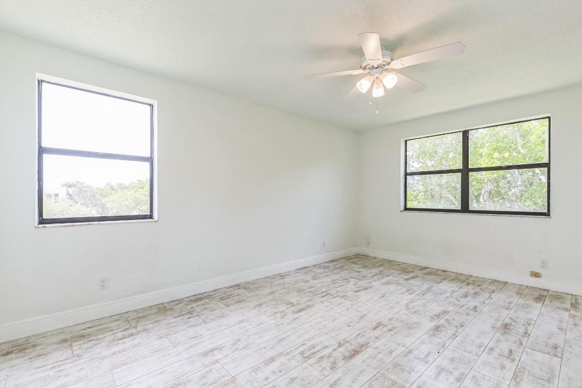 SUNRISE LAKES 183 CONDO - Residential