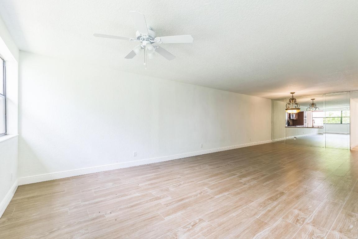 SUNRISE LAKES 183 CONDO - Residential