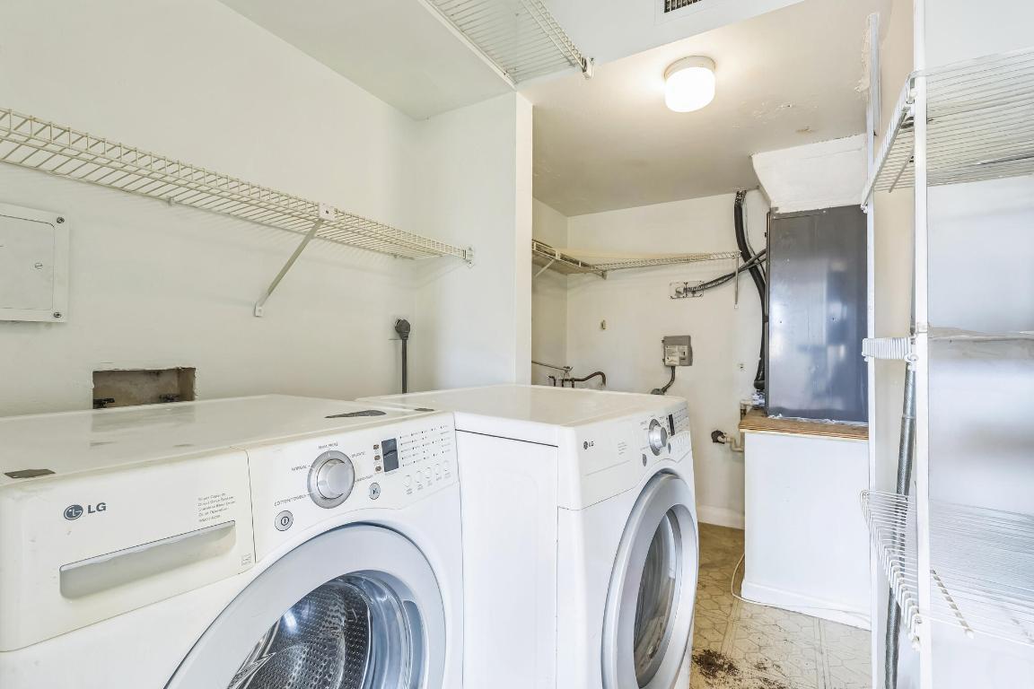 SUNRISE LAKES 183 CONDO - Residential