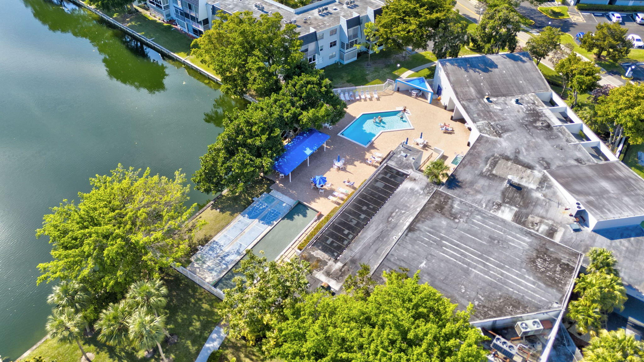 LIME BAY CONDOMINIUM 6 - Residential