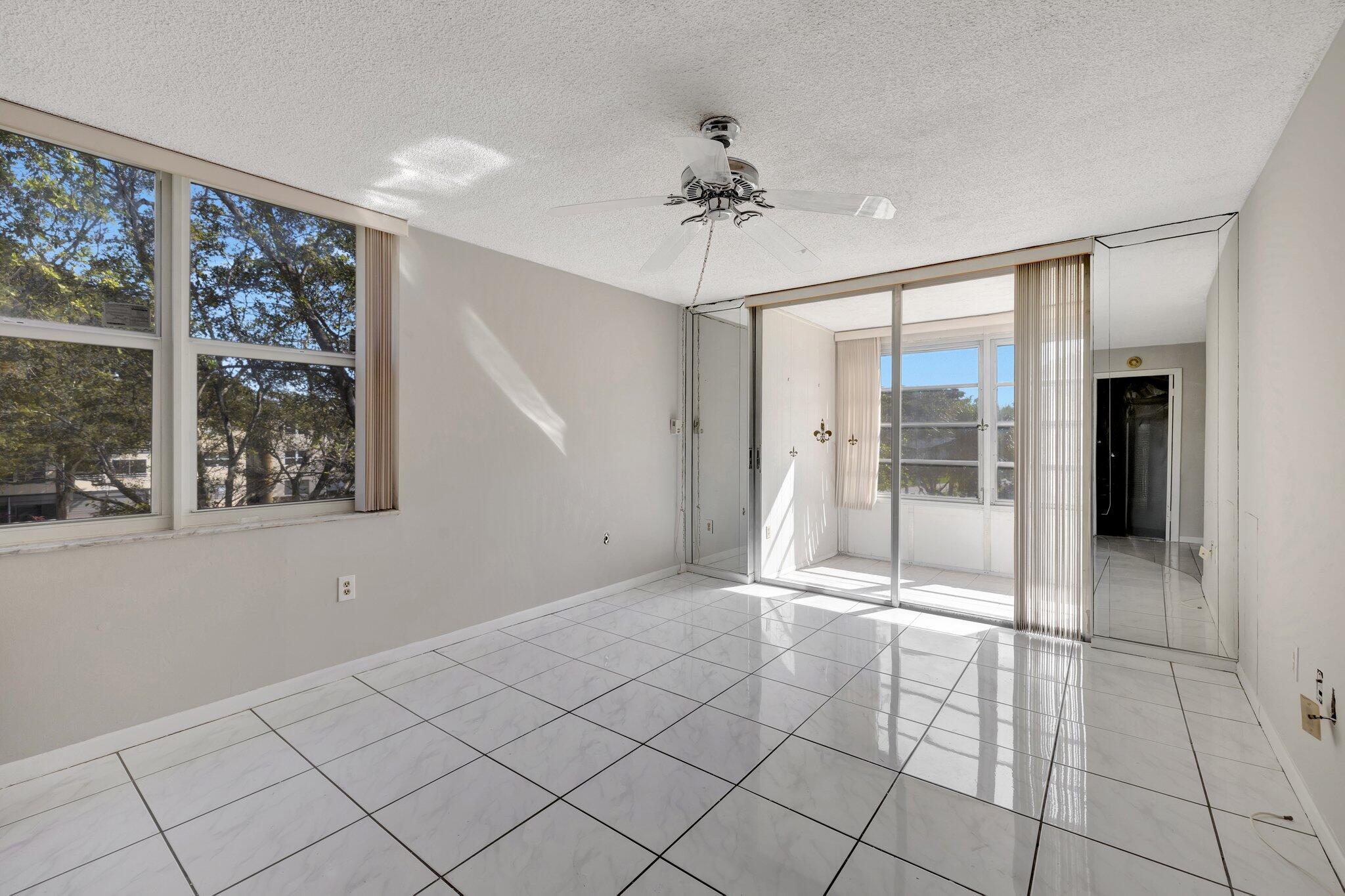 LIME BAY CONDOMINIUM 6 - Residential