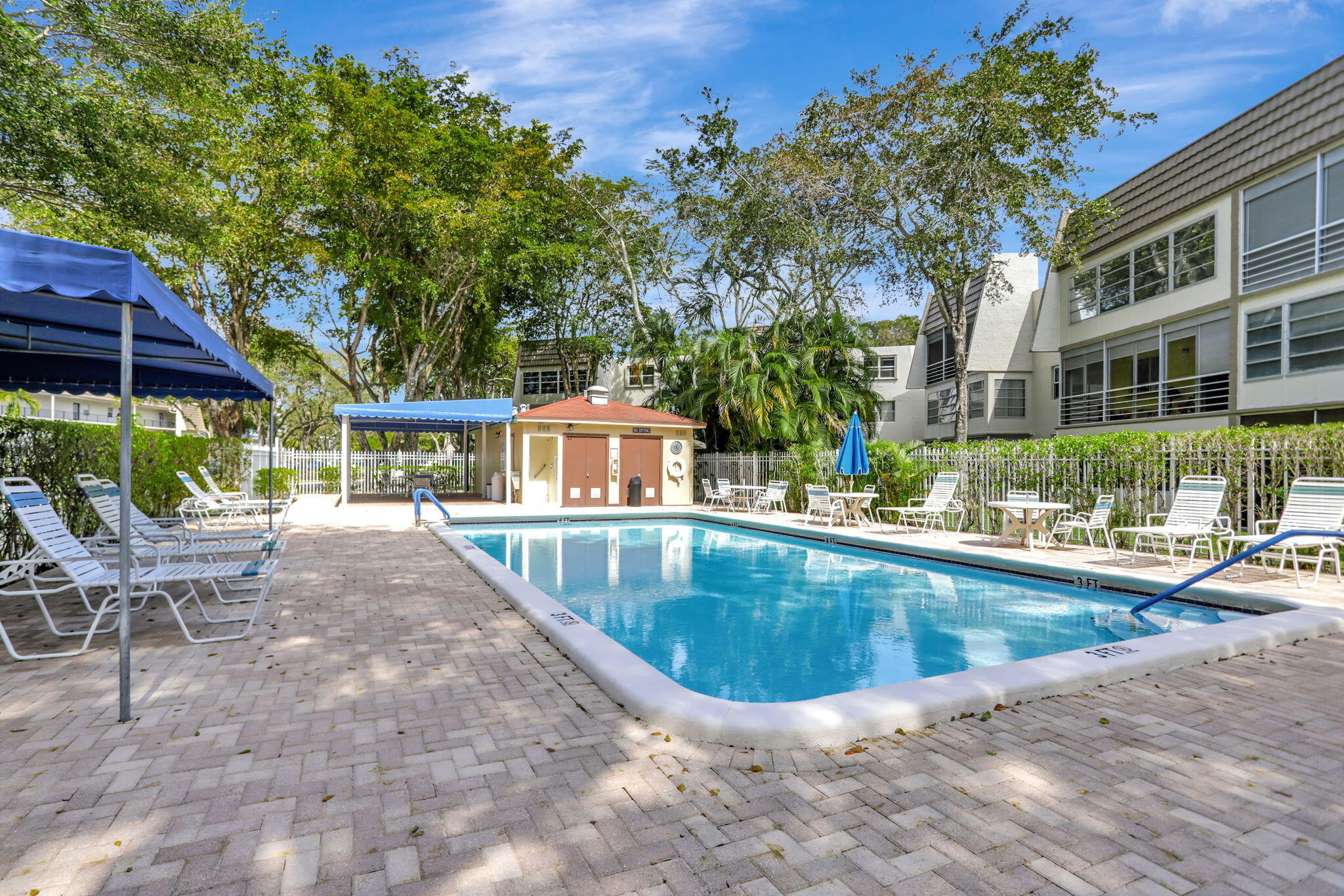 LIME BAY CONDOMINIUM 6 - Residential