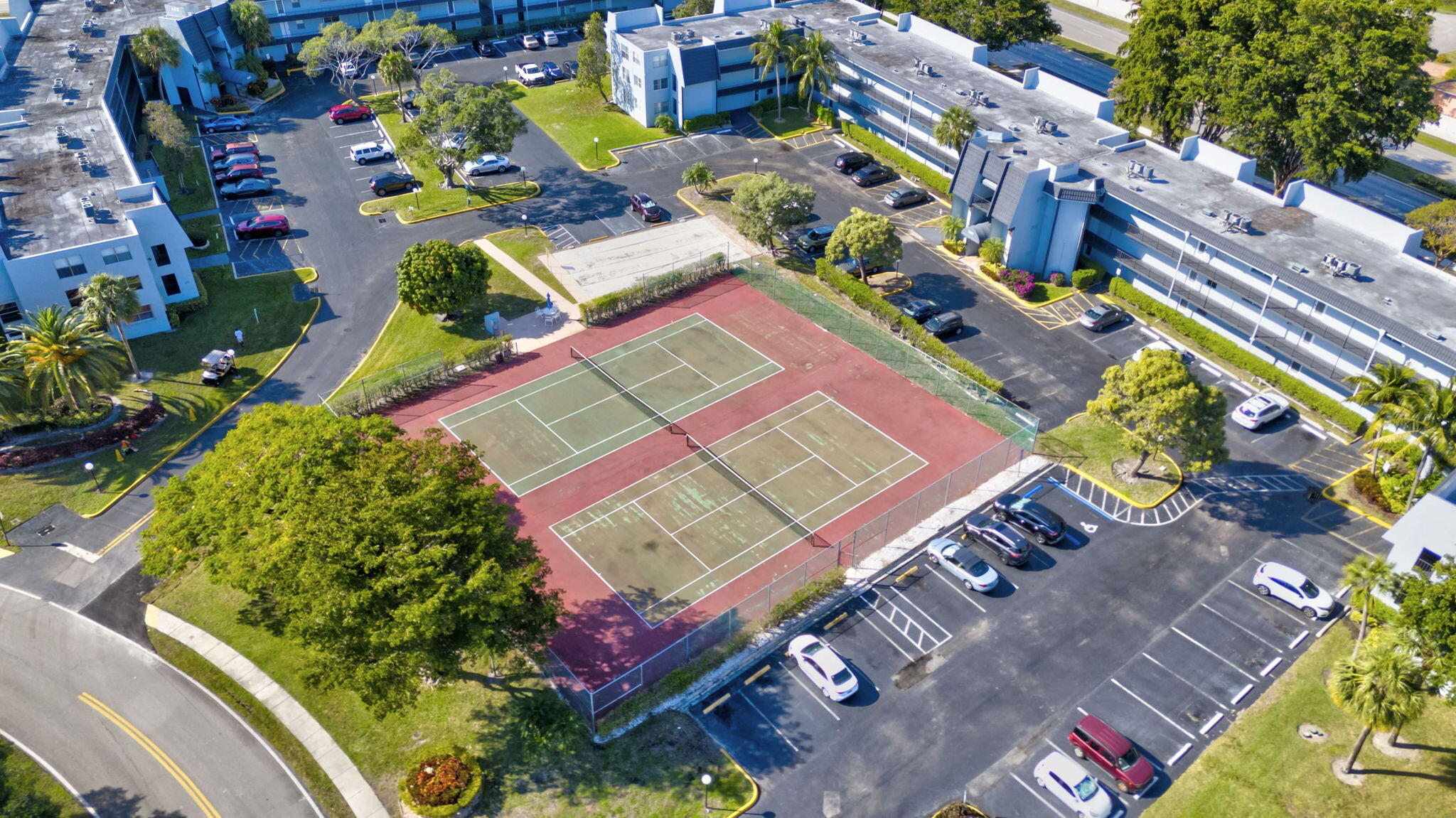 LIME BAY CONDOMINIUM 6 - Residential