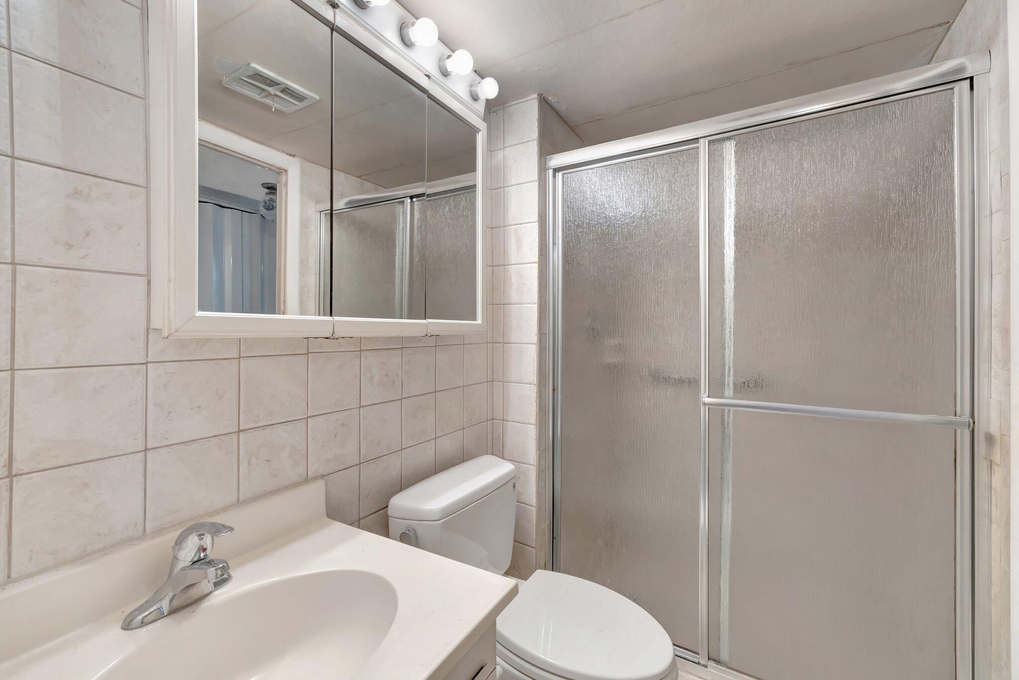 LIME BAY CONDOMINIUM 6 - Residential
