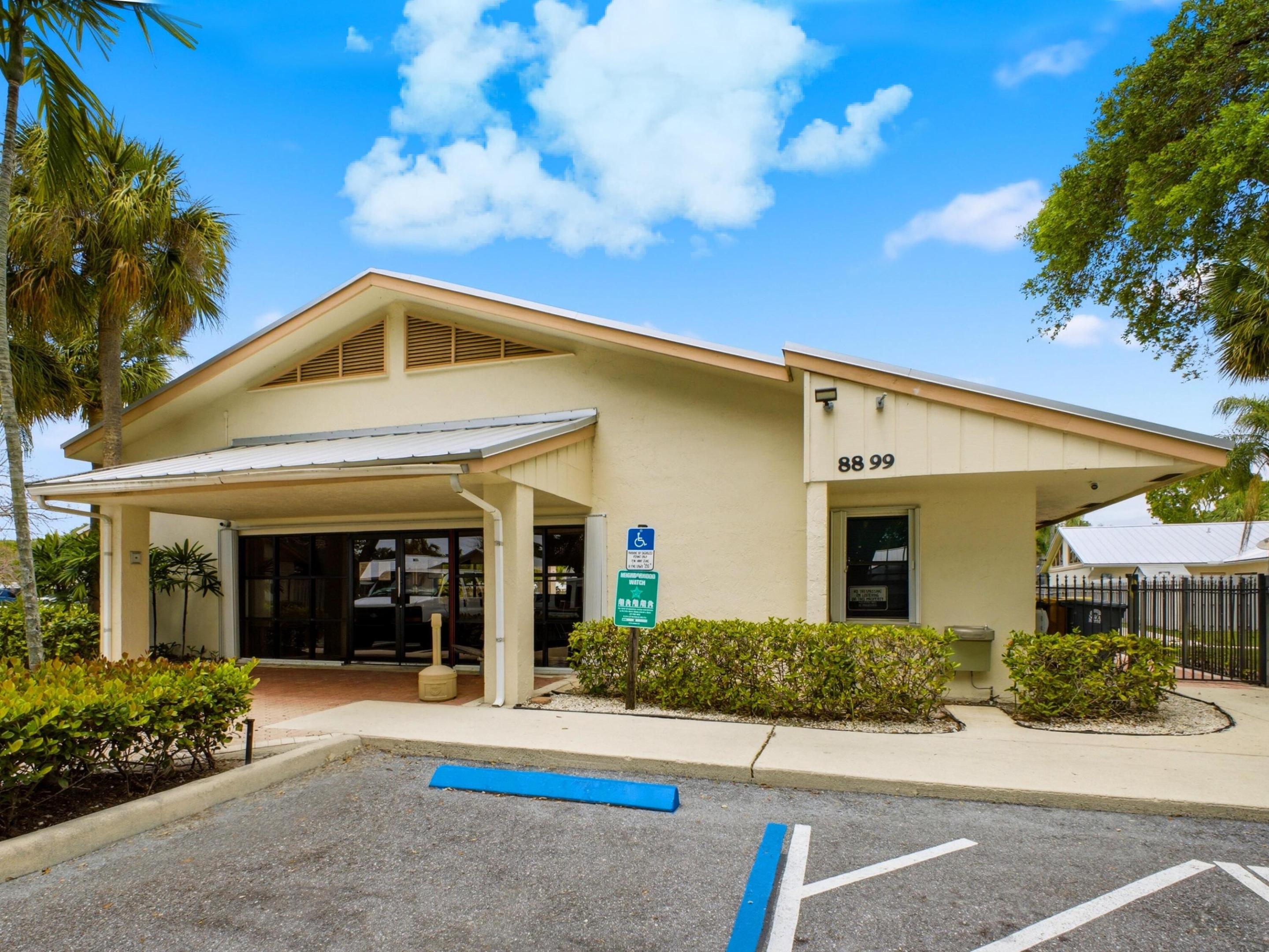 BARRWOOD - Residential