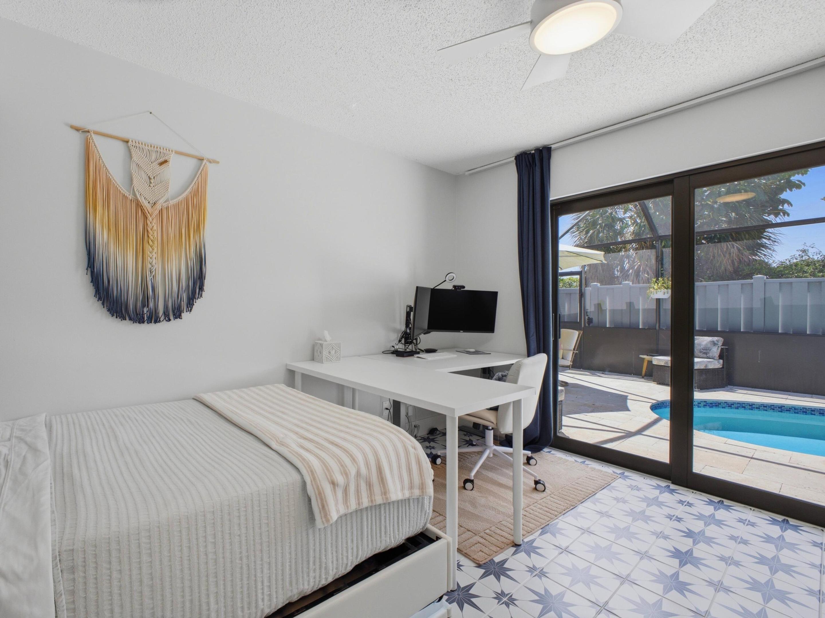 BARRWOOD - Residential