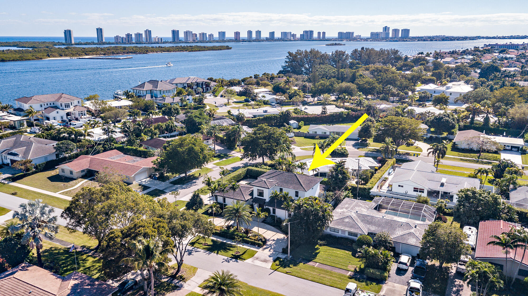 YACHT CLUB - Residential