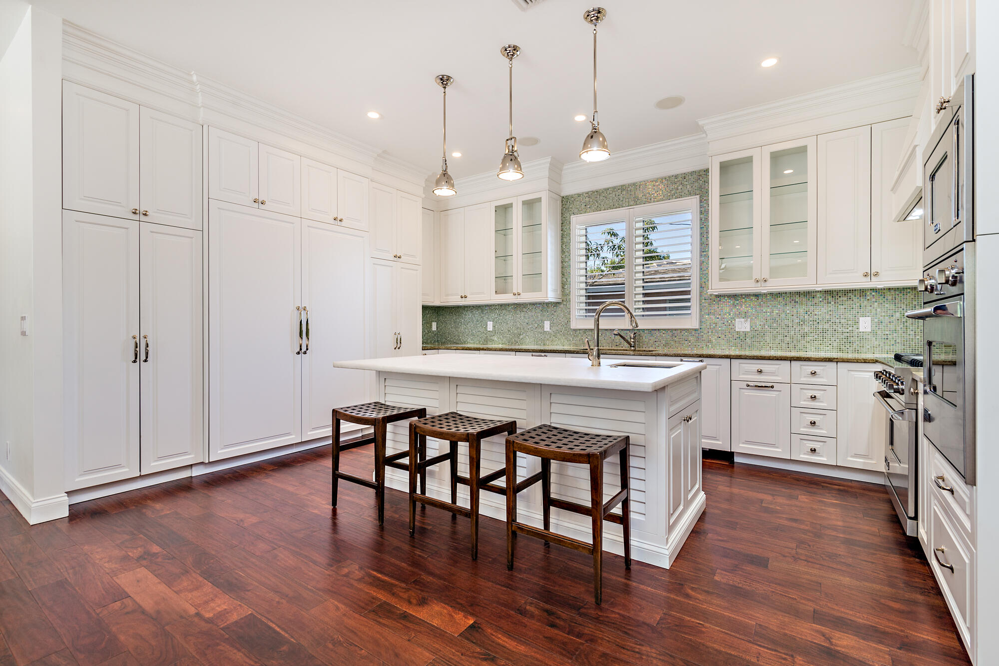 YACHT CLUB - Residential