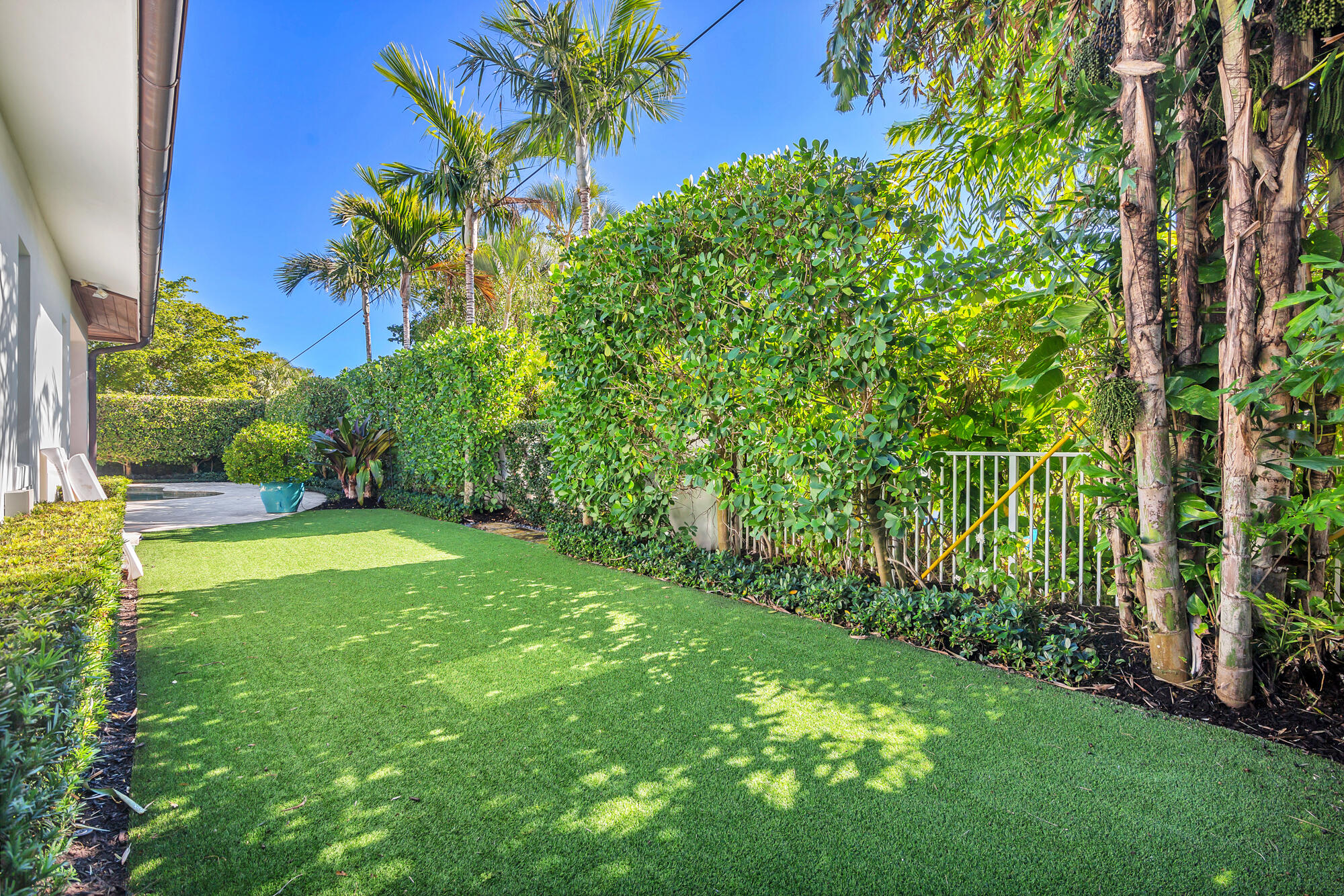 YACHT CLUB - Residential