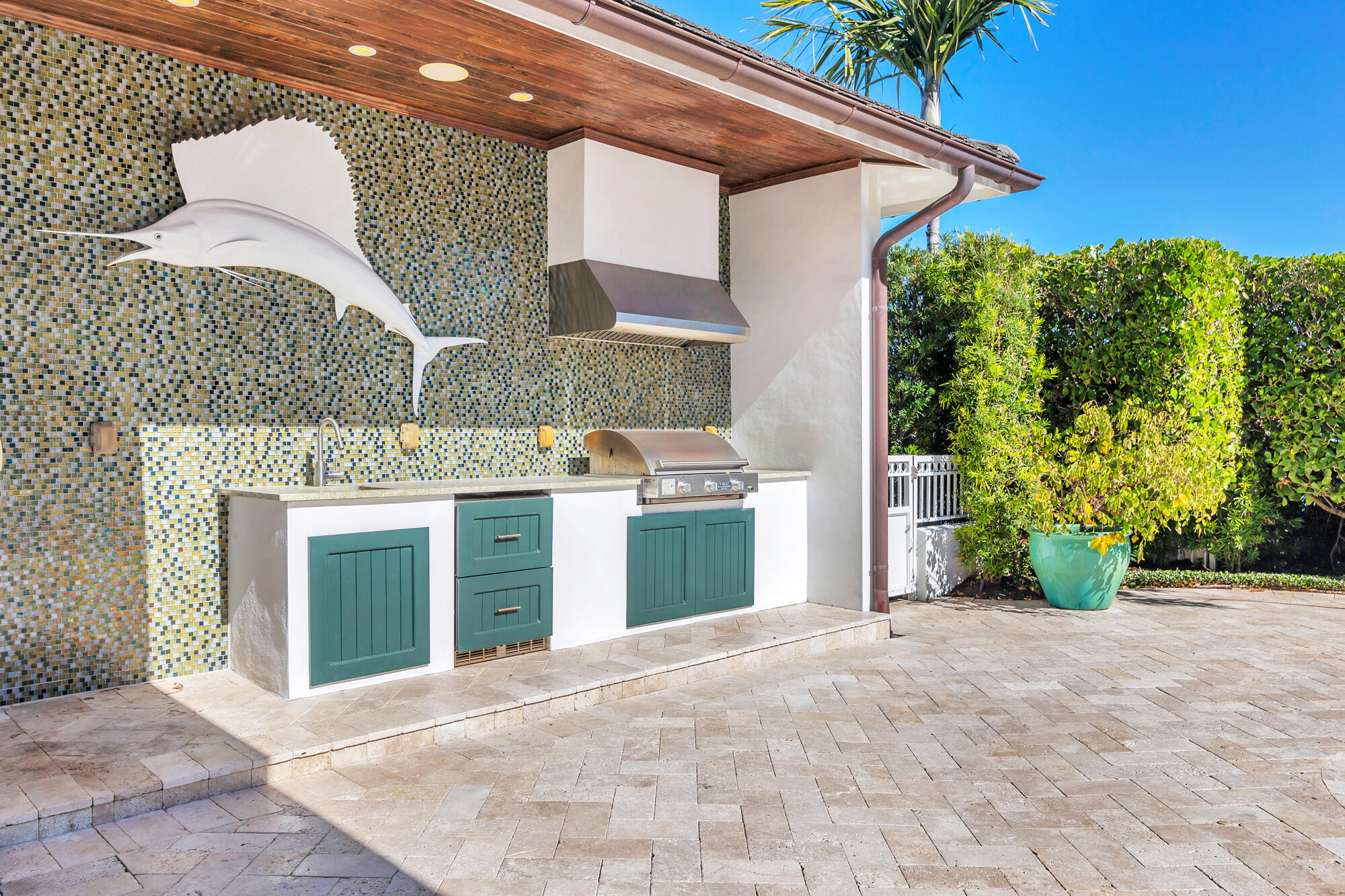 YACHT CLUB - Residential