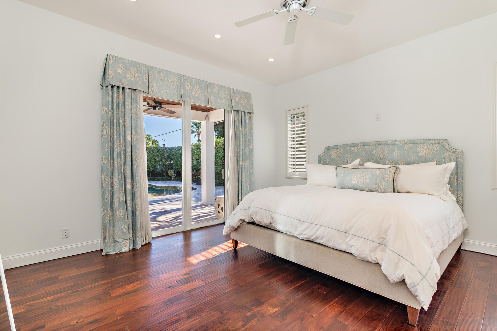 YACHT CLUB - Residential