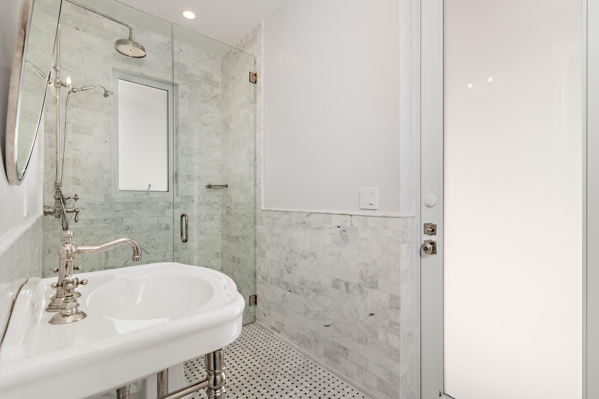 YACHT CLUB - Residential