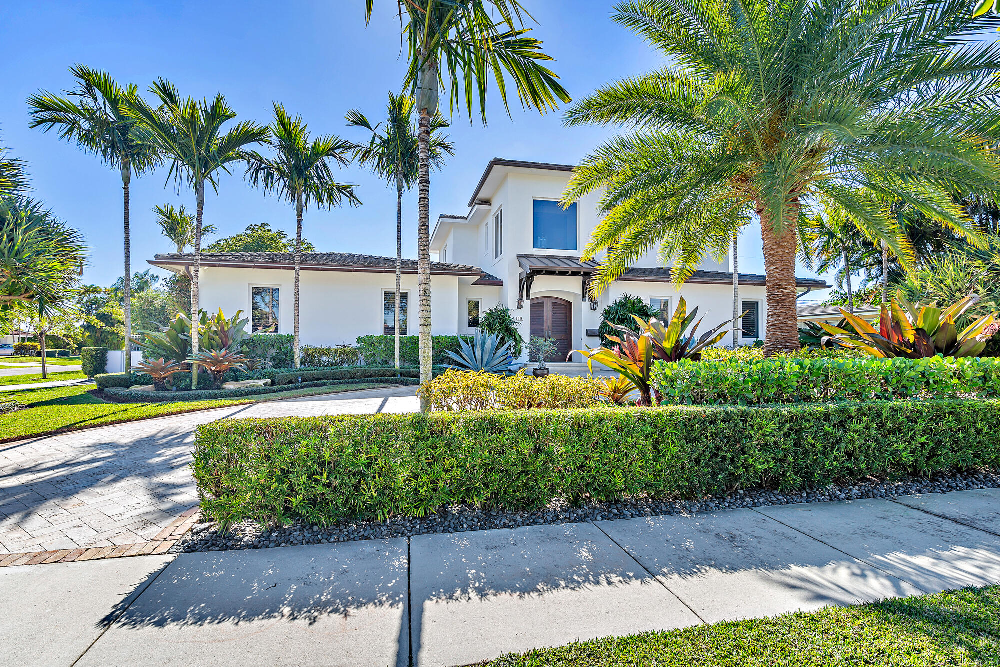 YACHT CLUB - Residential