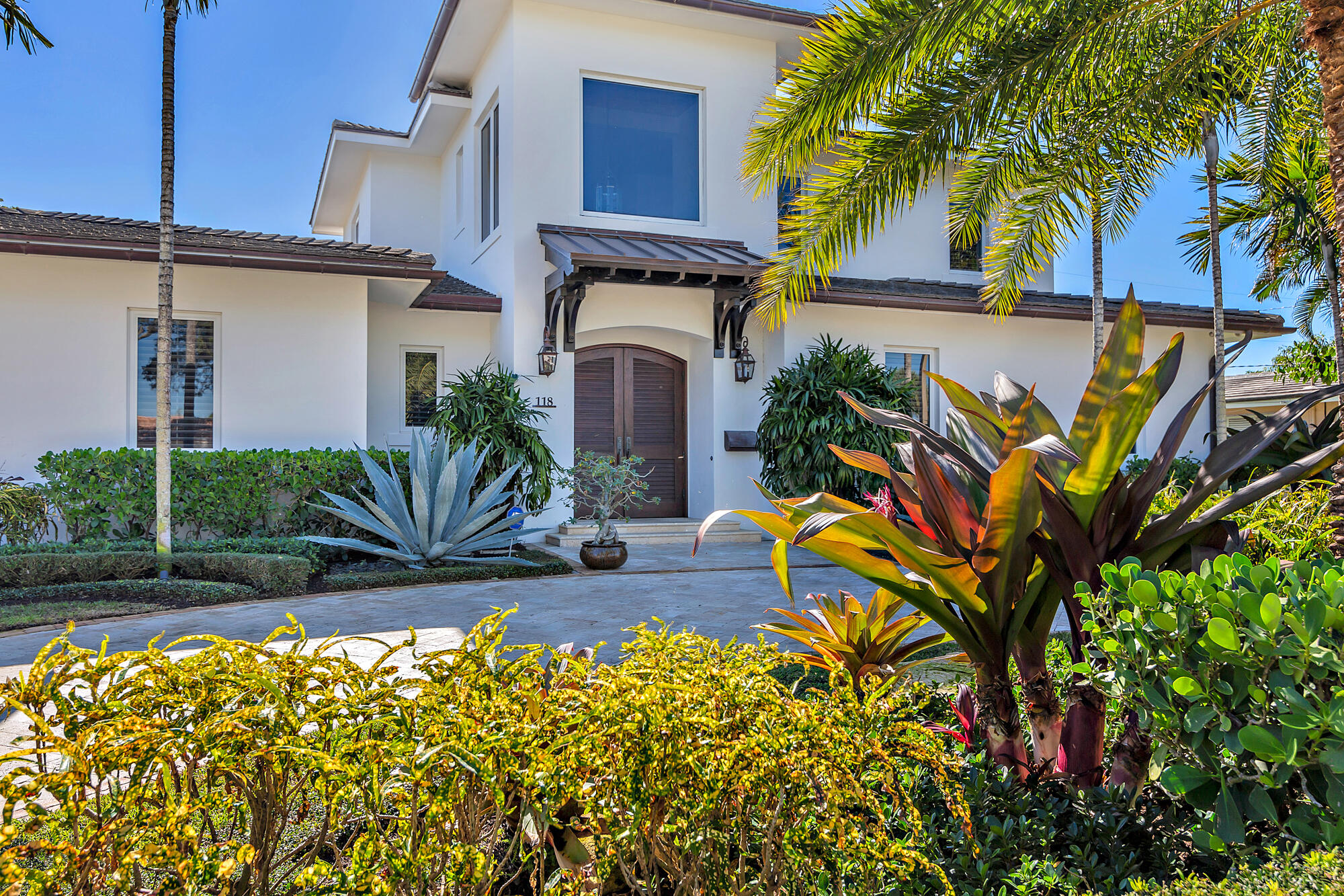 YACHT CLUB - Residential