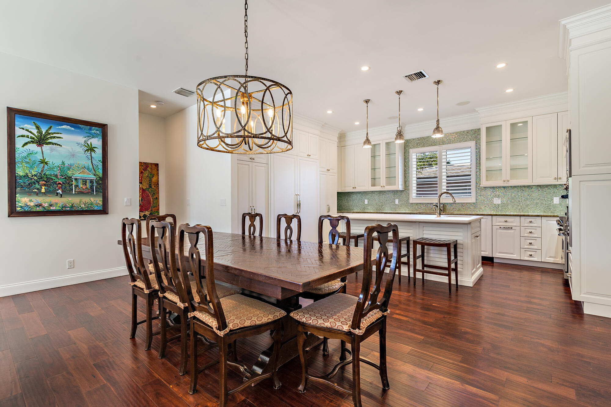 YACHT CLUB - Residential