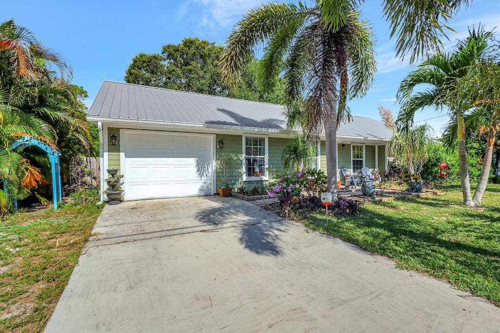 Photo of 5717 Cassia Drive, Fort Pierce, FL 34982 (MLS # R10891789)