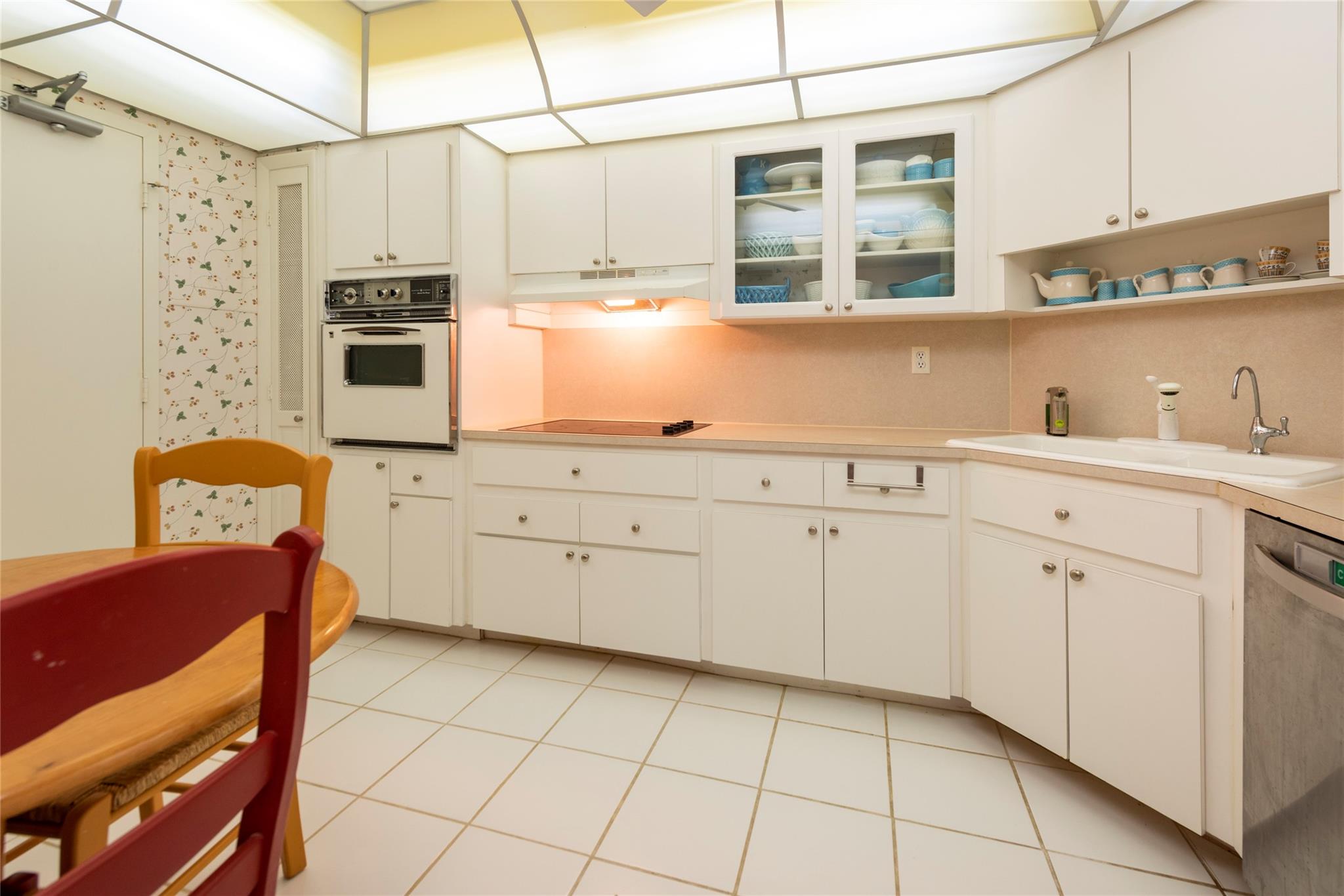 Ocean Club Condo - Residential Lease