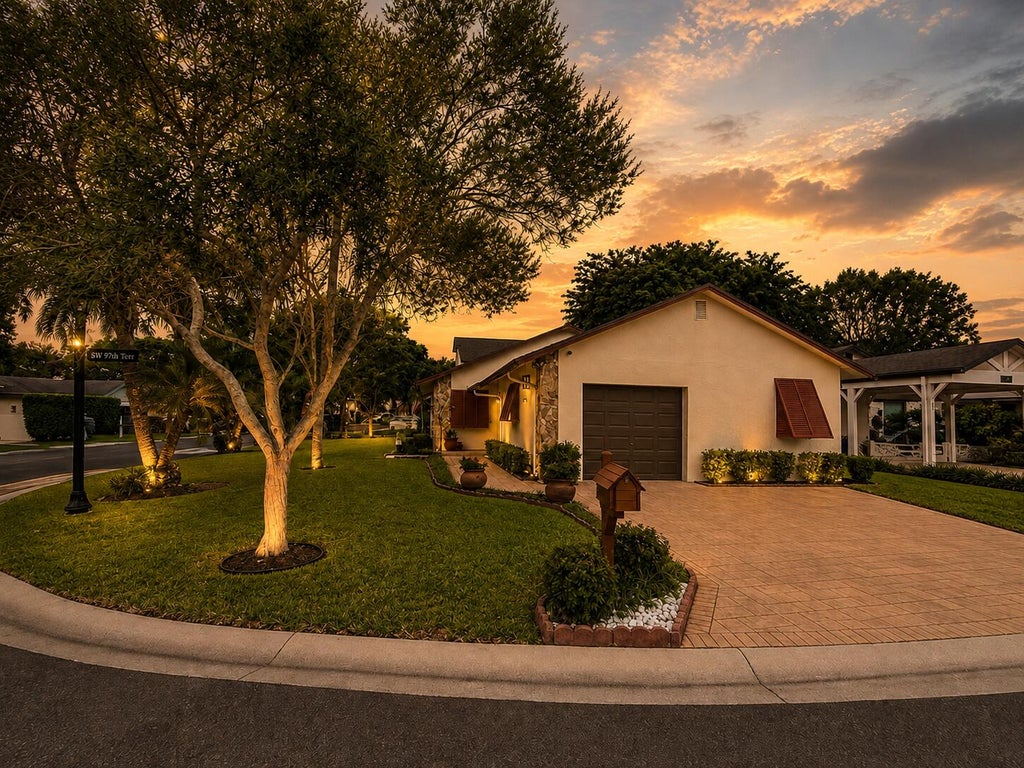 Photo of 5611 SW 97TH Terrace, Cooper City, FL 33328 (MLS # B26072216)