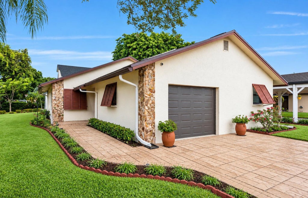 Photo of 5611 SW 97TH Terrace, Cooper City, FL 33328 (MLS # B26072216)