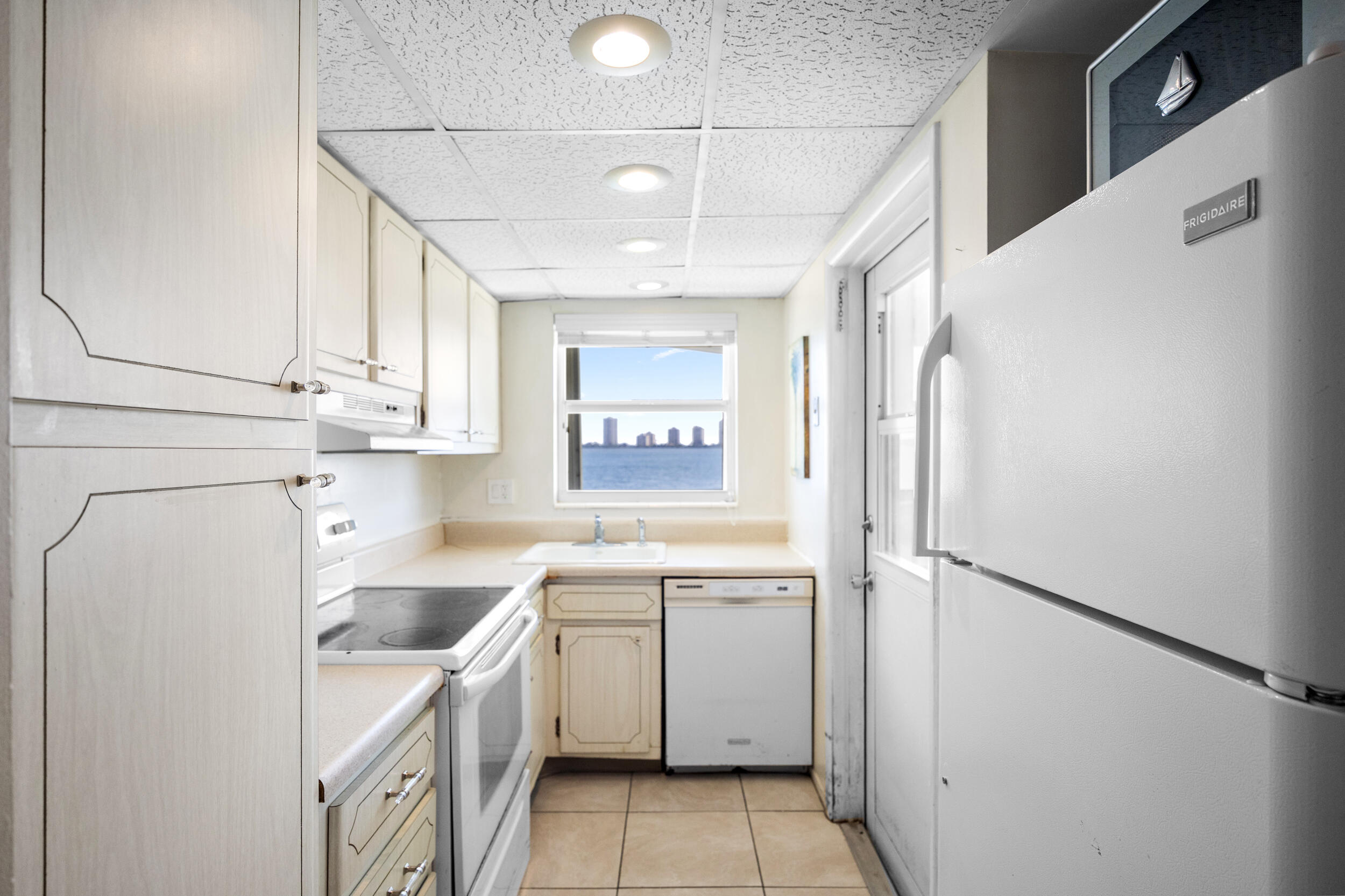 SHORE CLUB APTS A INC - Residential